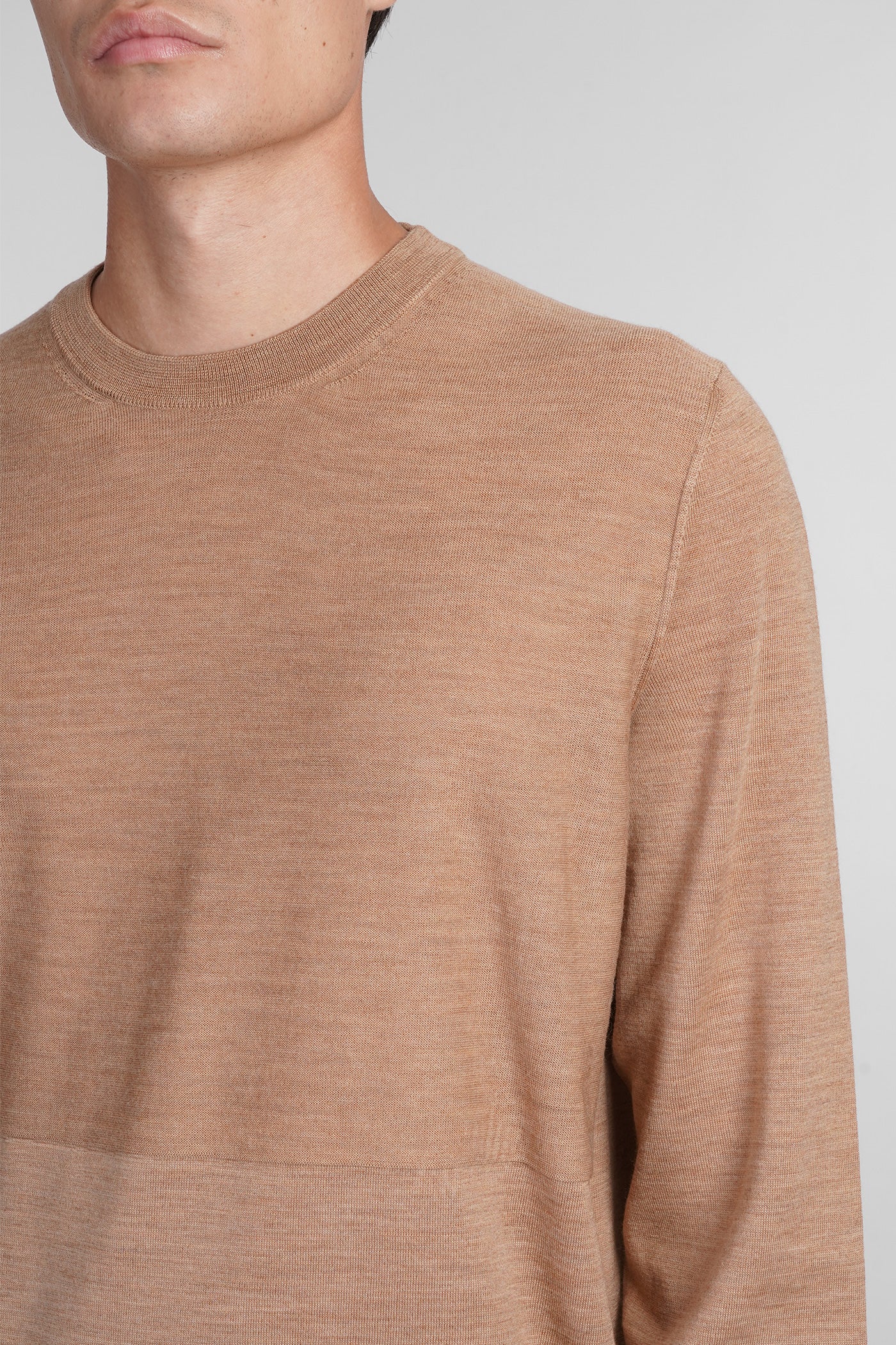 Knitwear in Camel wool - Image 5