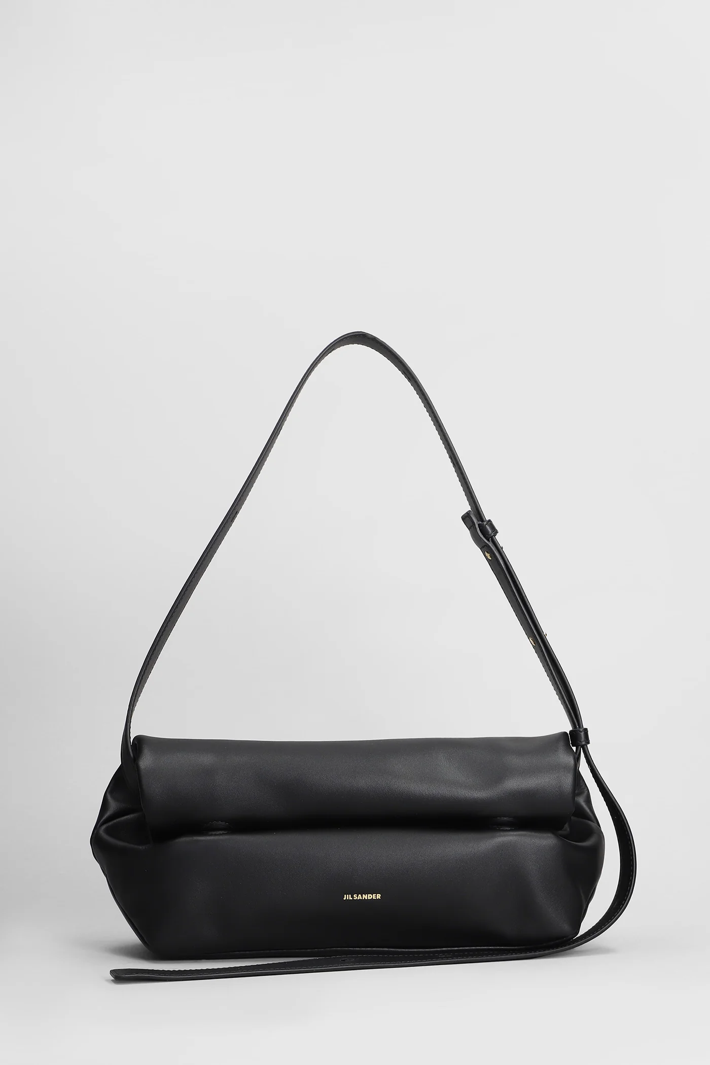 Rollup Shoulder bag in black leather