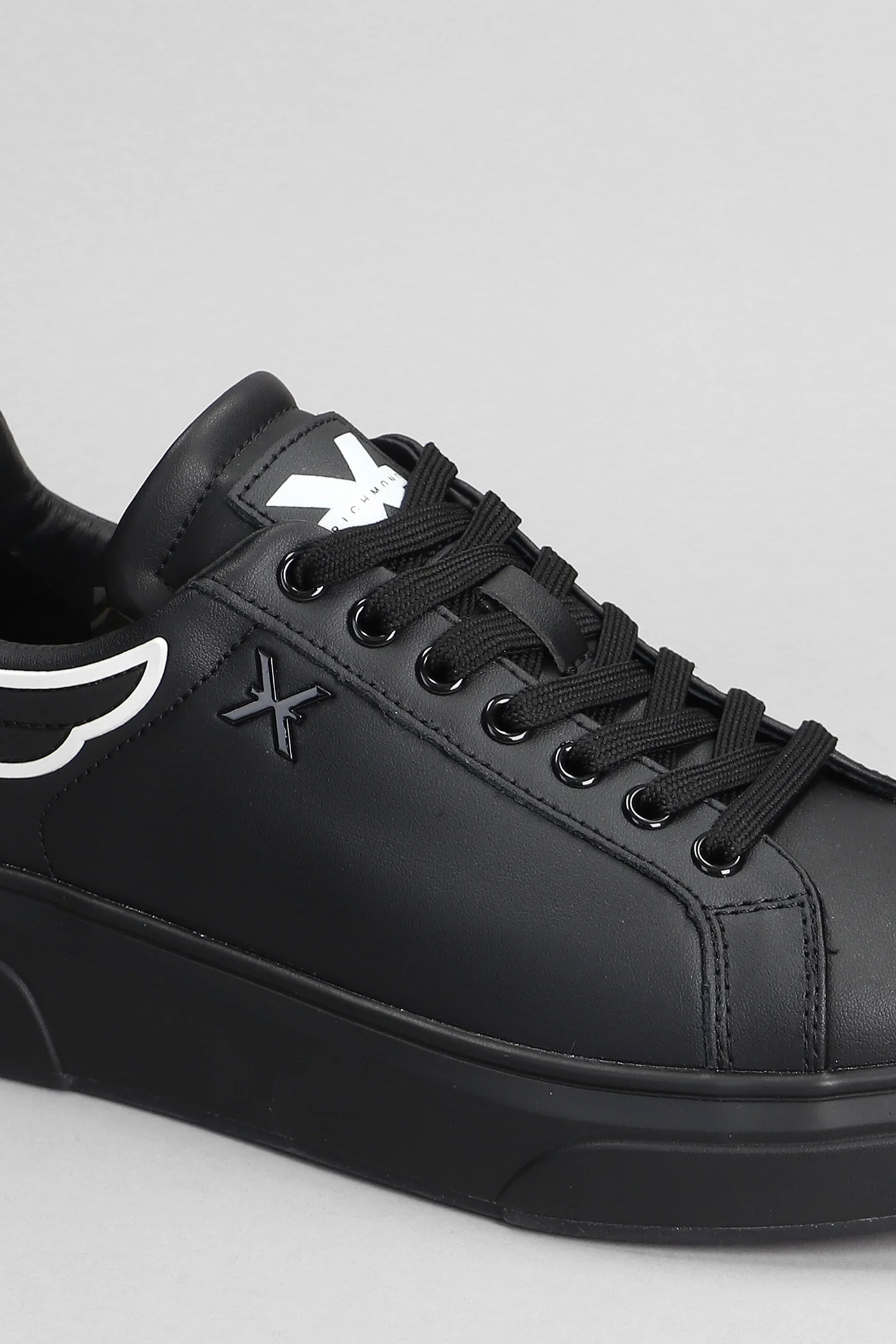 Sneakers in black leather - Image 5