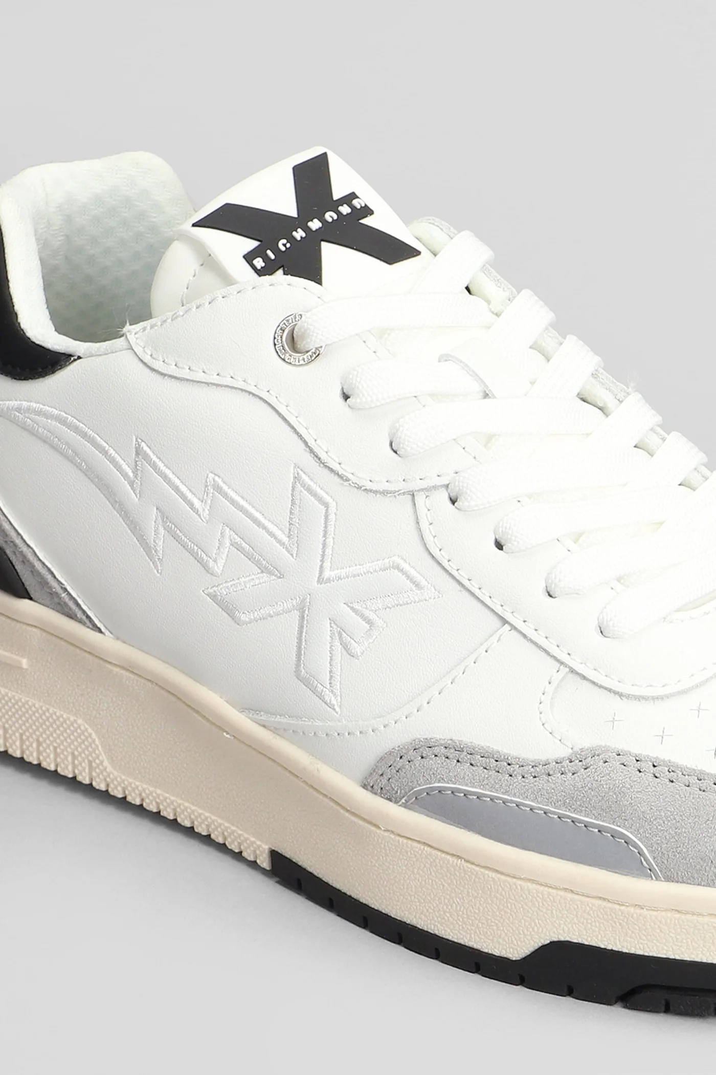 Sneakers in grey suede and leather - Image 5