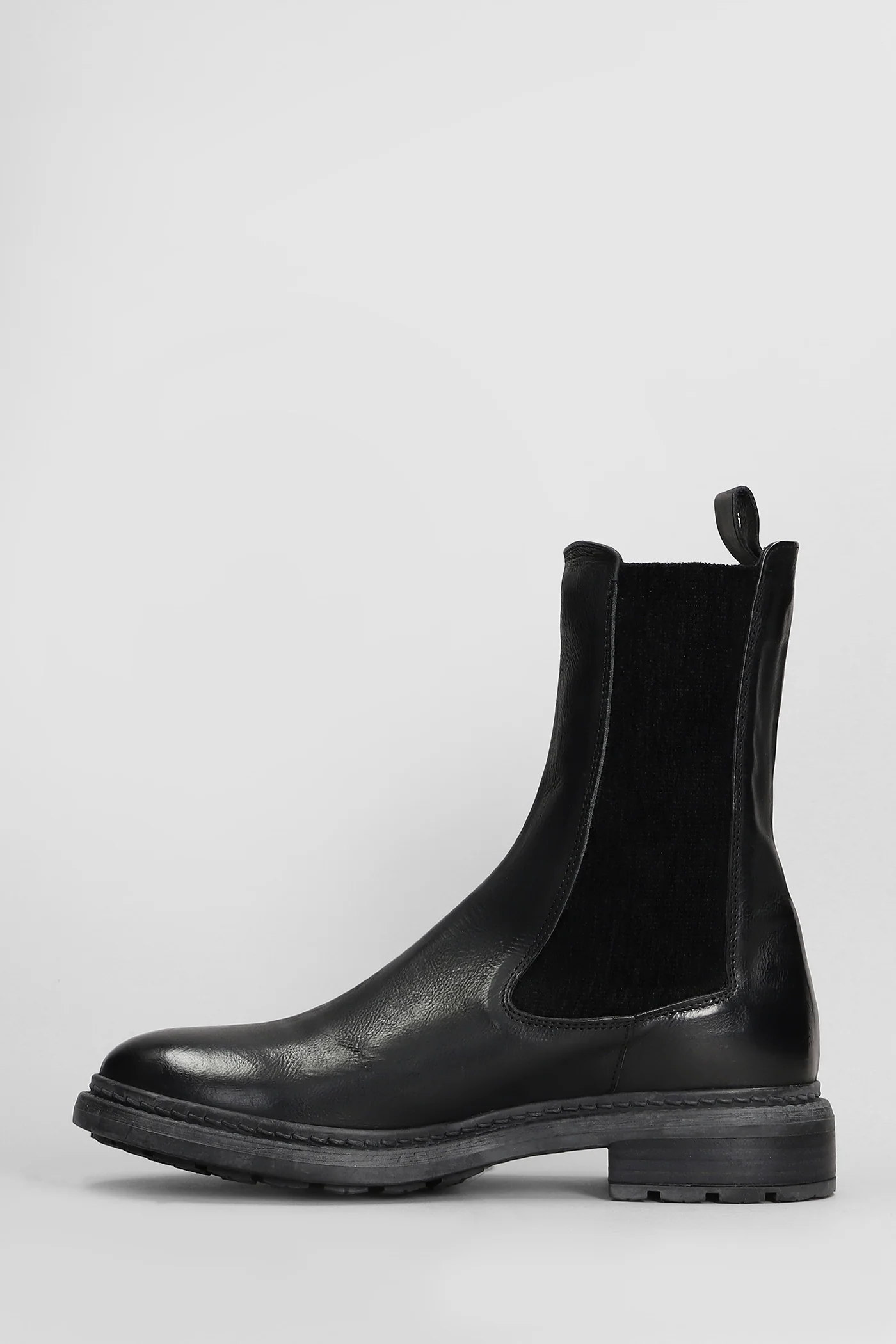 Combat boots in black leather - Image 3