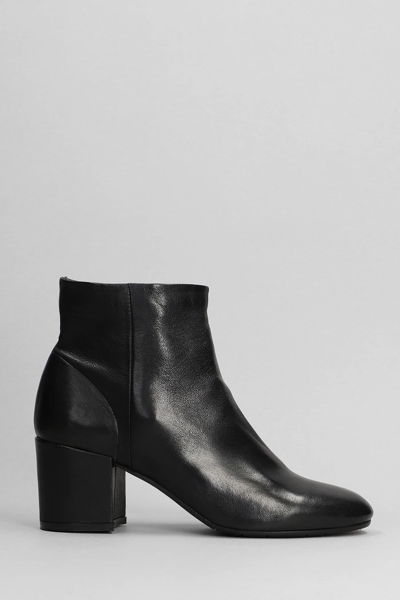 High heels Ankle boots in black leather