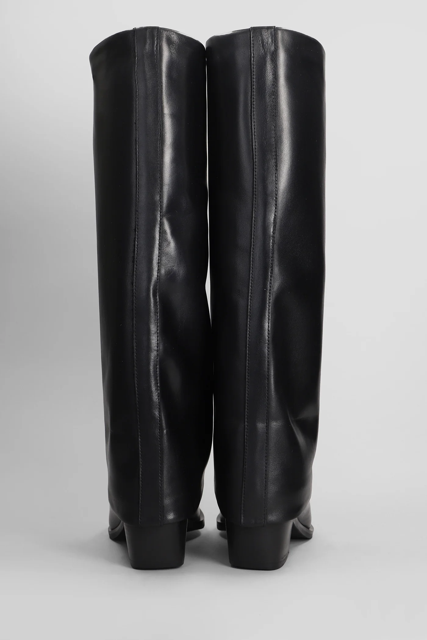 High heels boots in black leather - Image 4