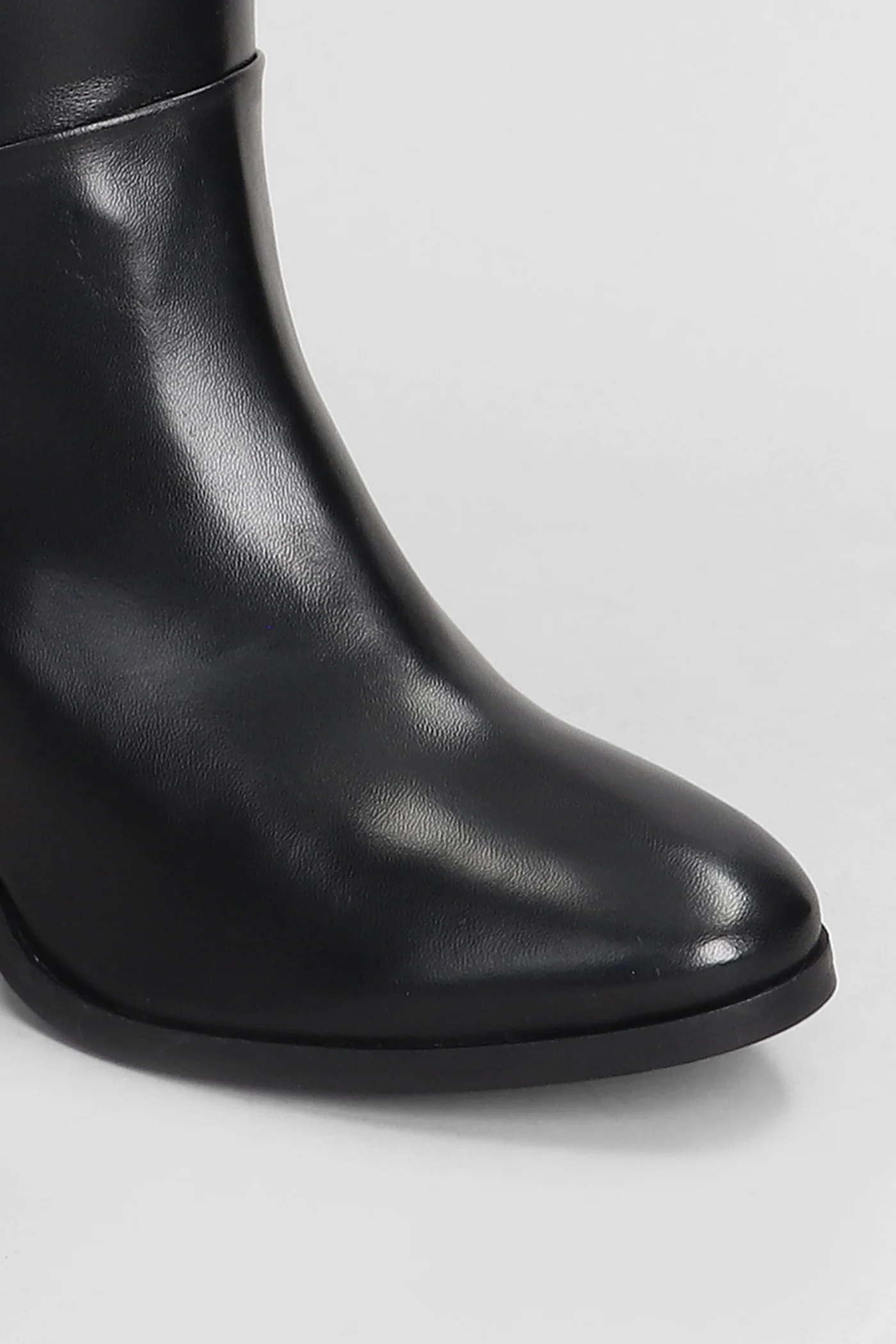 High heels boots in black leather - Image 5