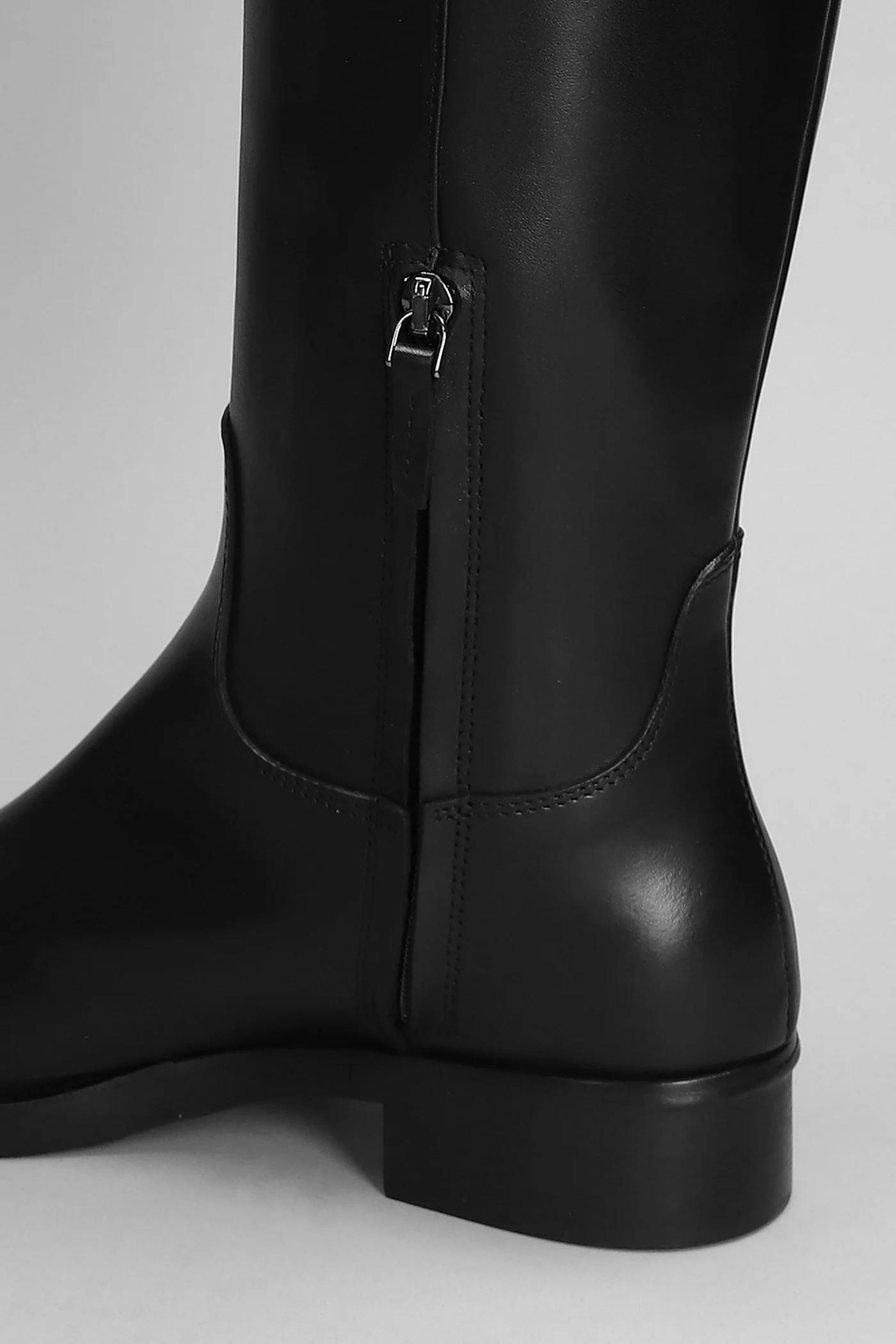 High heels boots in black leather - Image 5
