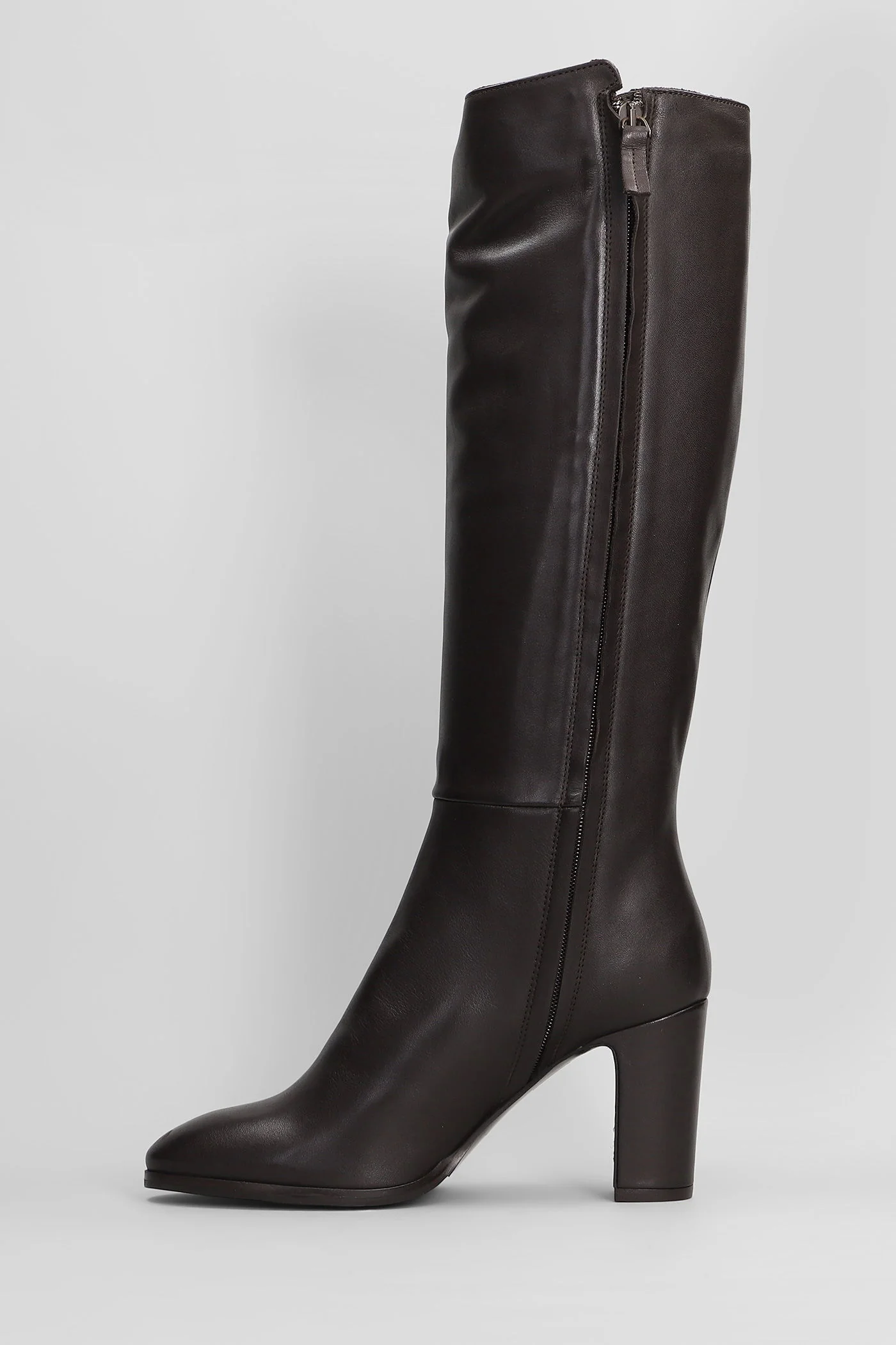 High heels boots in dark brown leather - Image 3