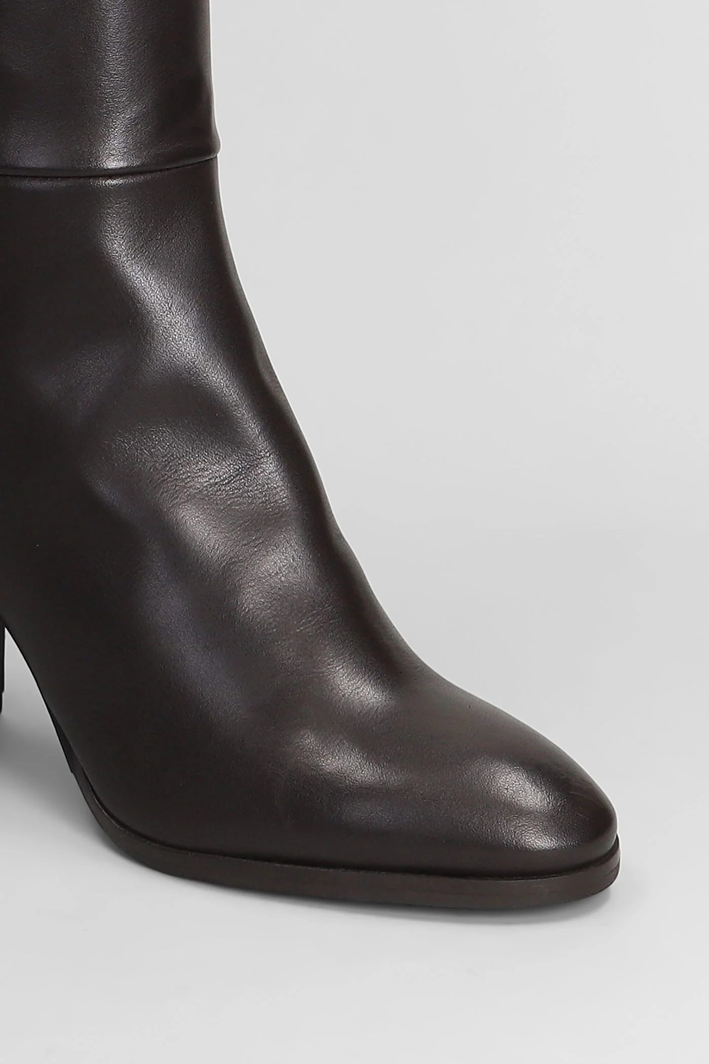 High heels boots in dark brown leather - Image 5