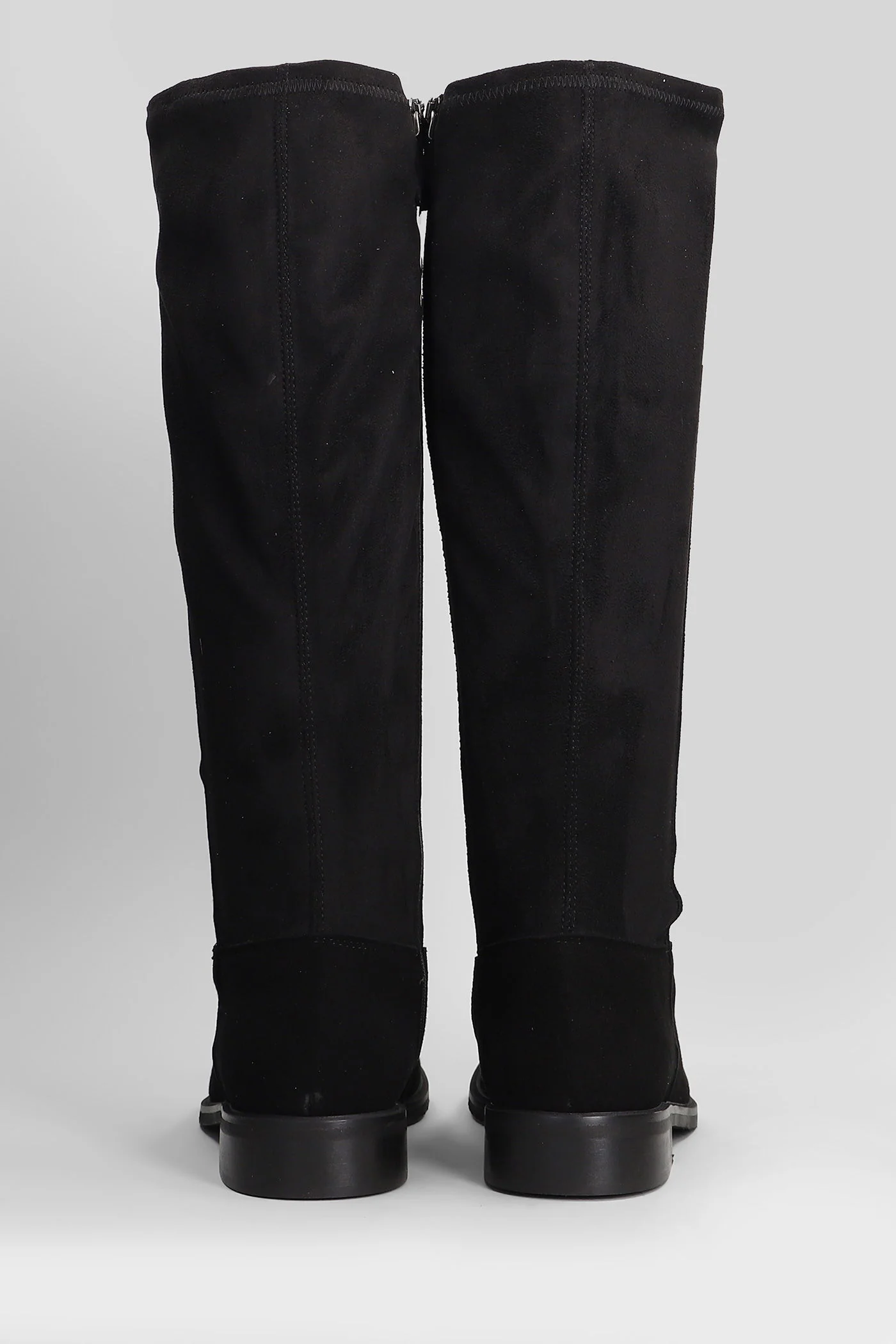 low heels boots in black suede - Image 4