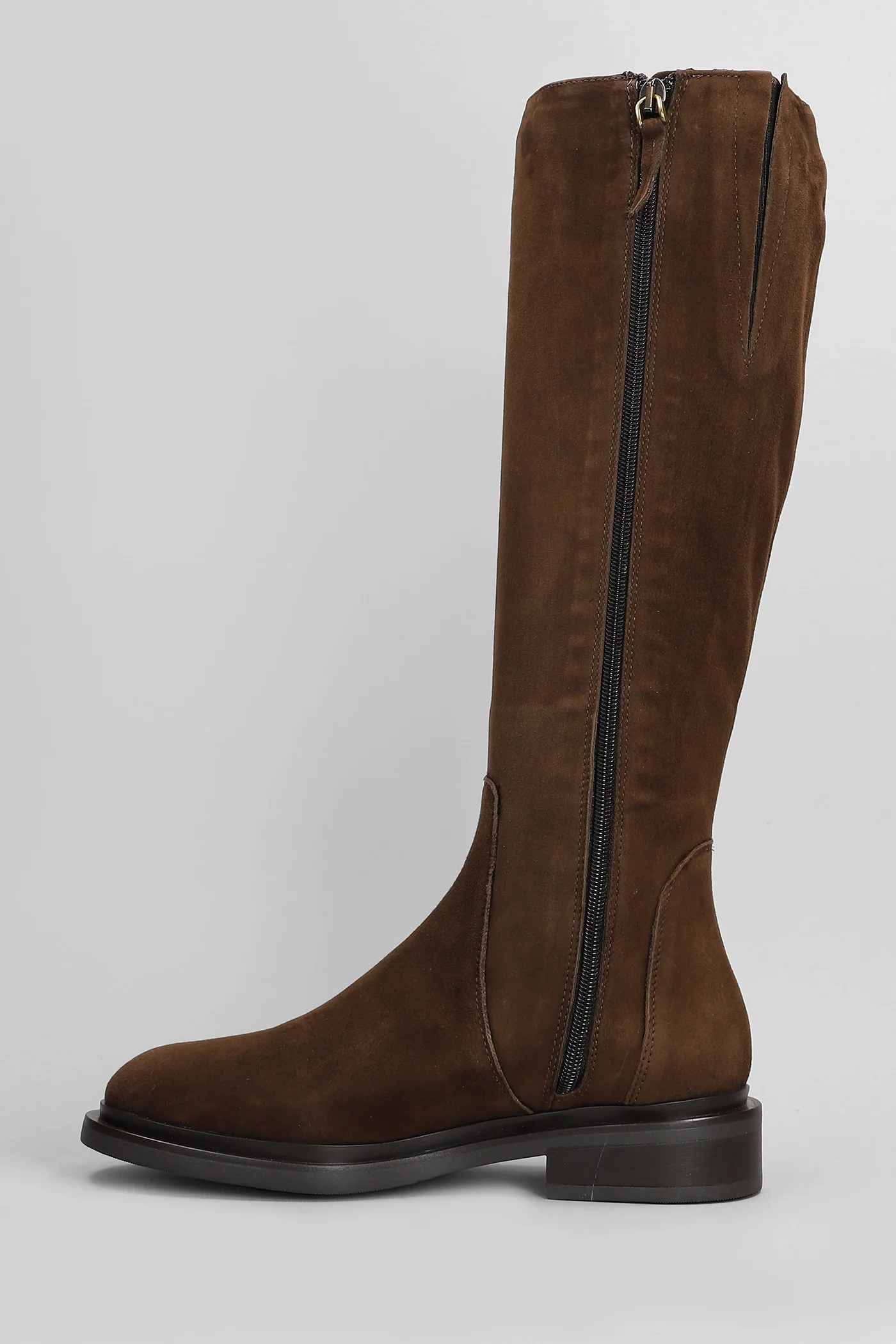 low heels boots in dark brown suede - Image 3