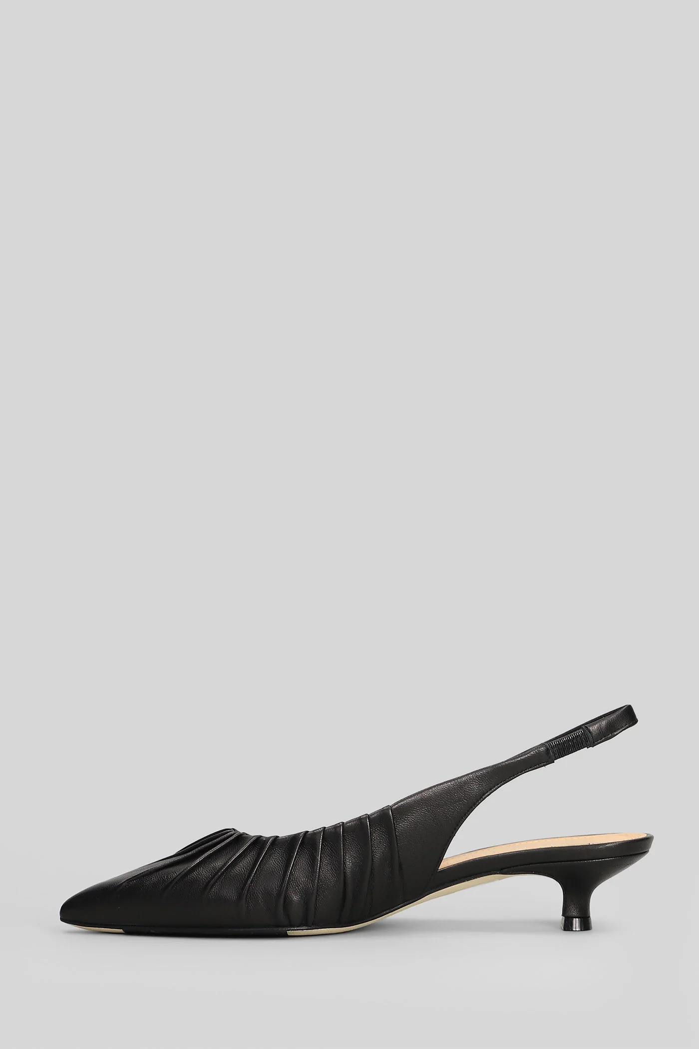 Pumps in black leather - Image 3