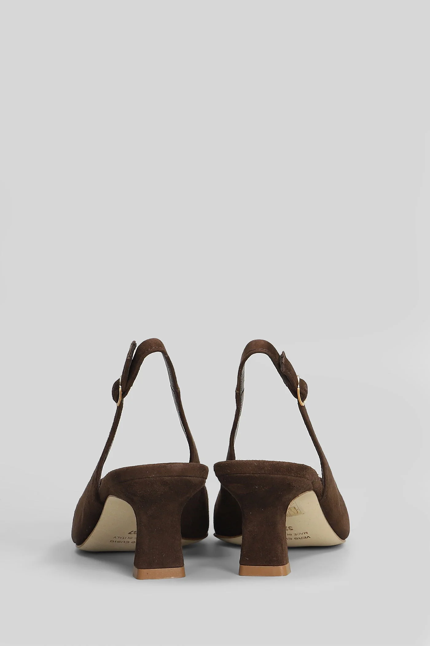 Pumps in dark brown suede - Image 4