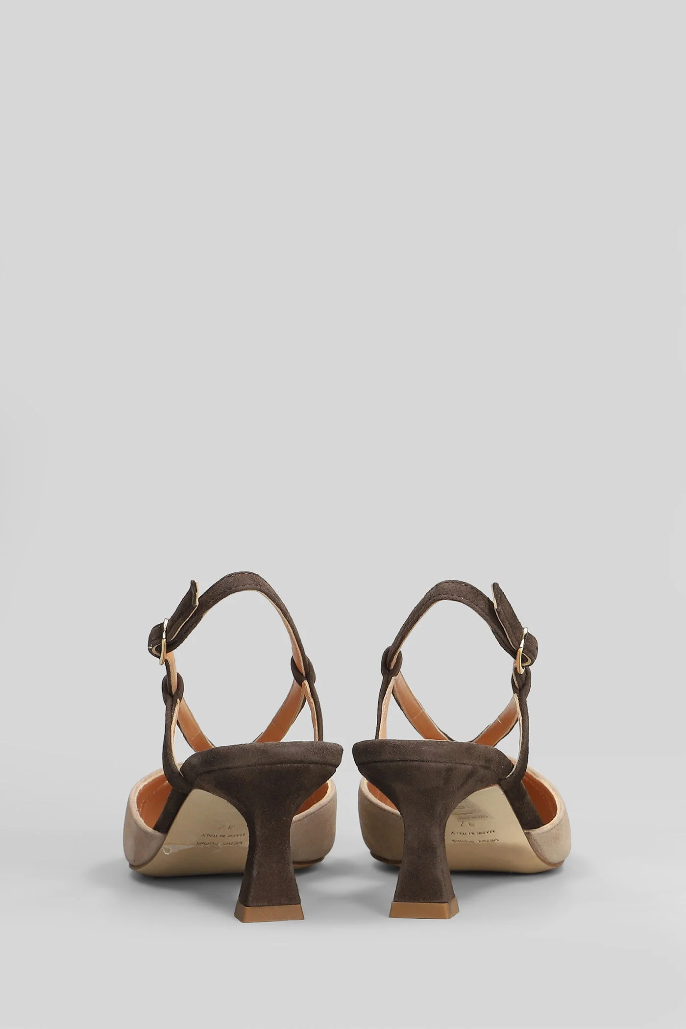 Pumps in dark brown suede - Image 4