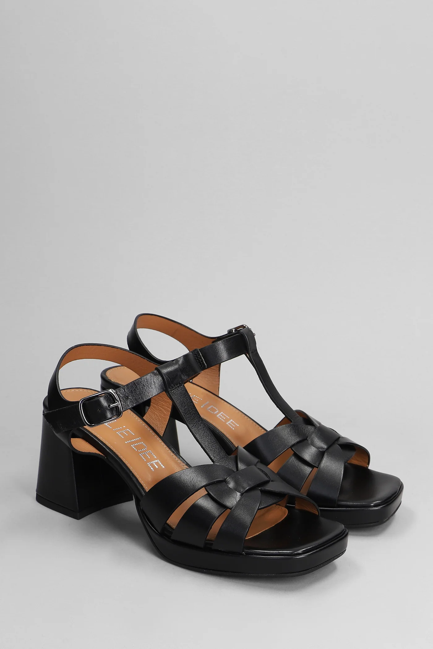 Sandals in black leather - Image 2