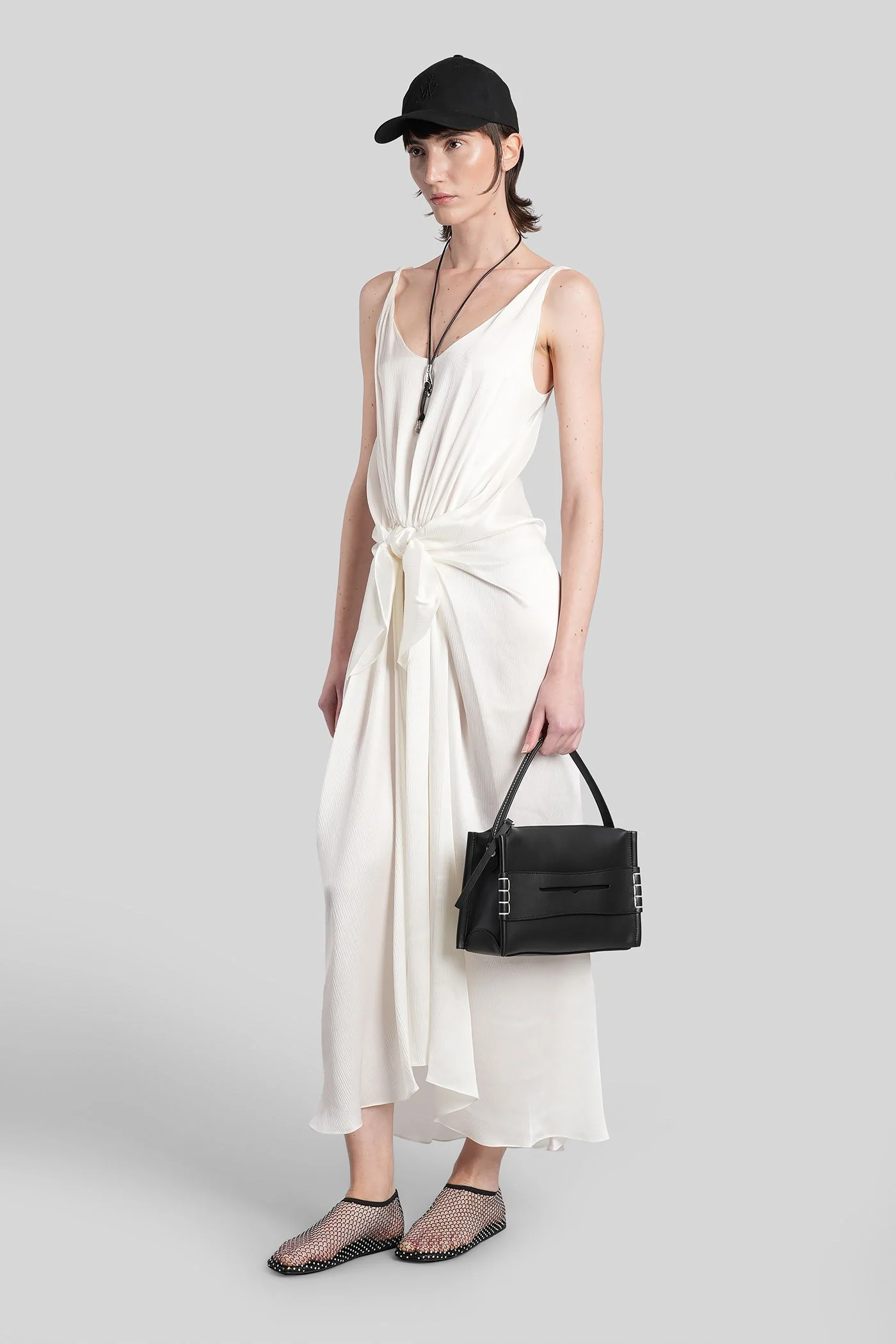 Long dress in white silk - Image 4