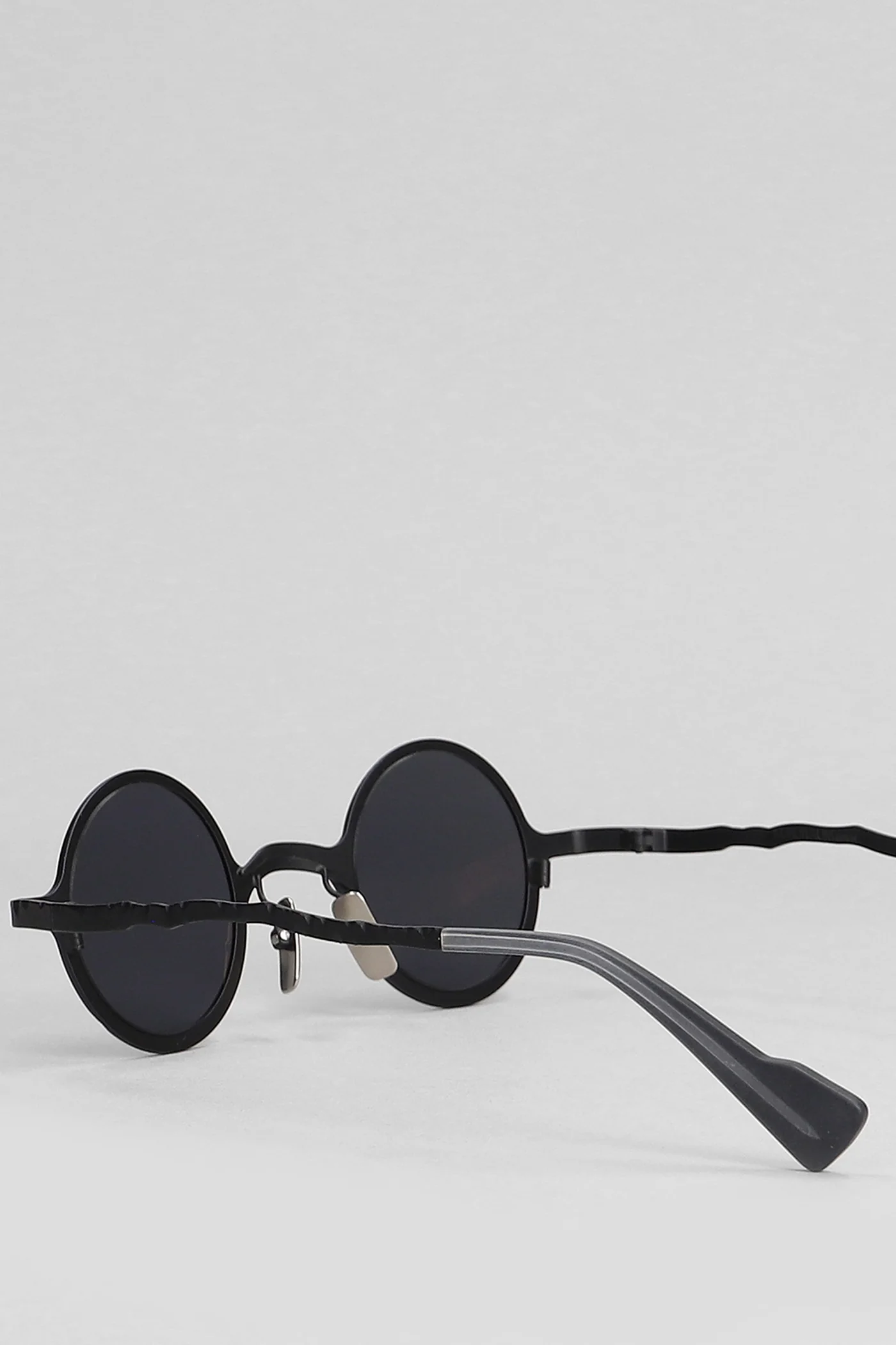 Z17 Sunglasses in black metal alloy - Image 4