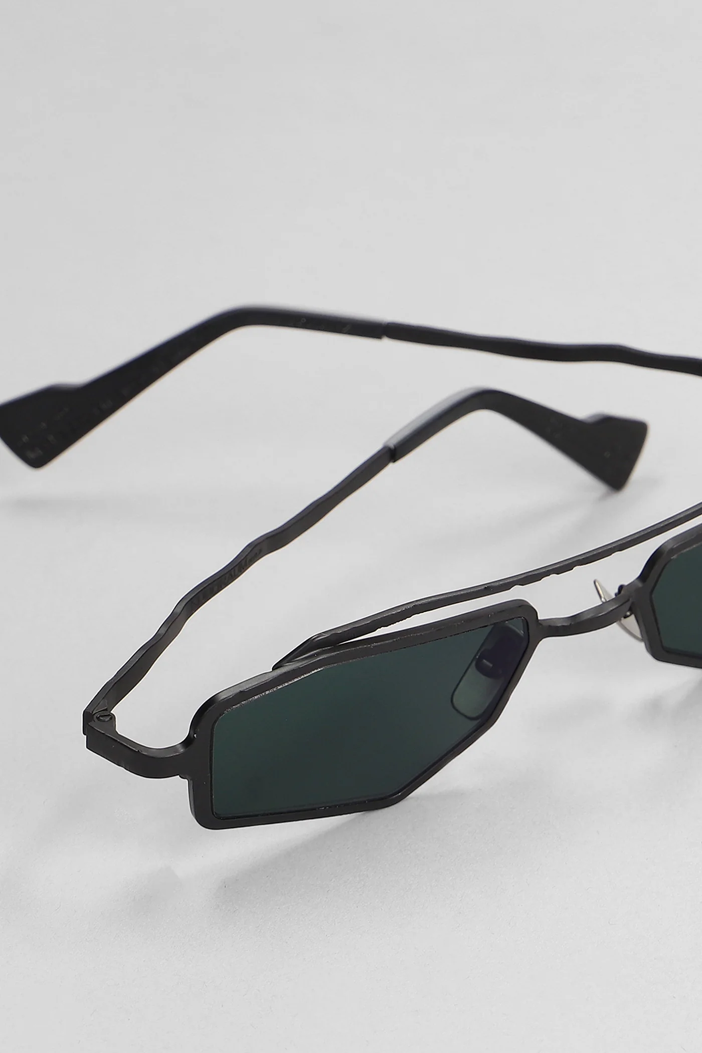 Z23 Sunglasses in black metal alloy - Image 4