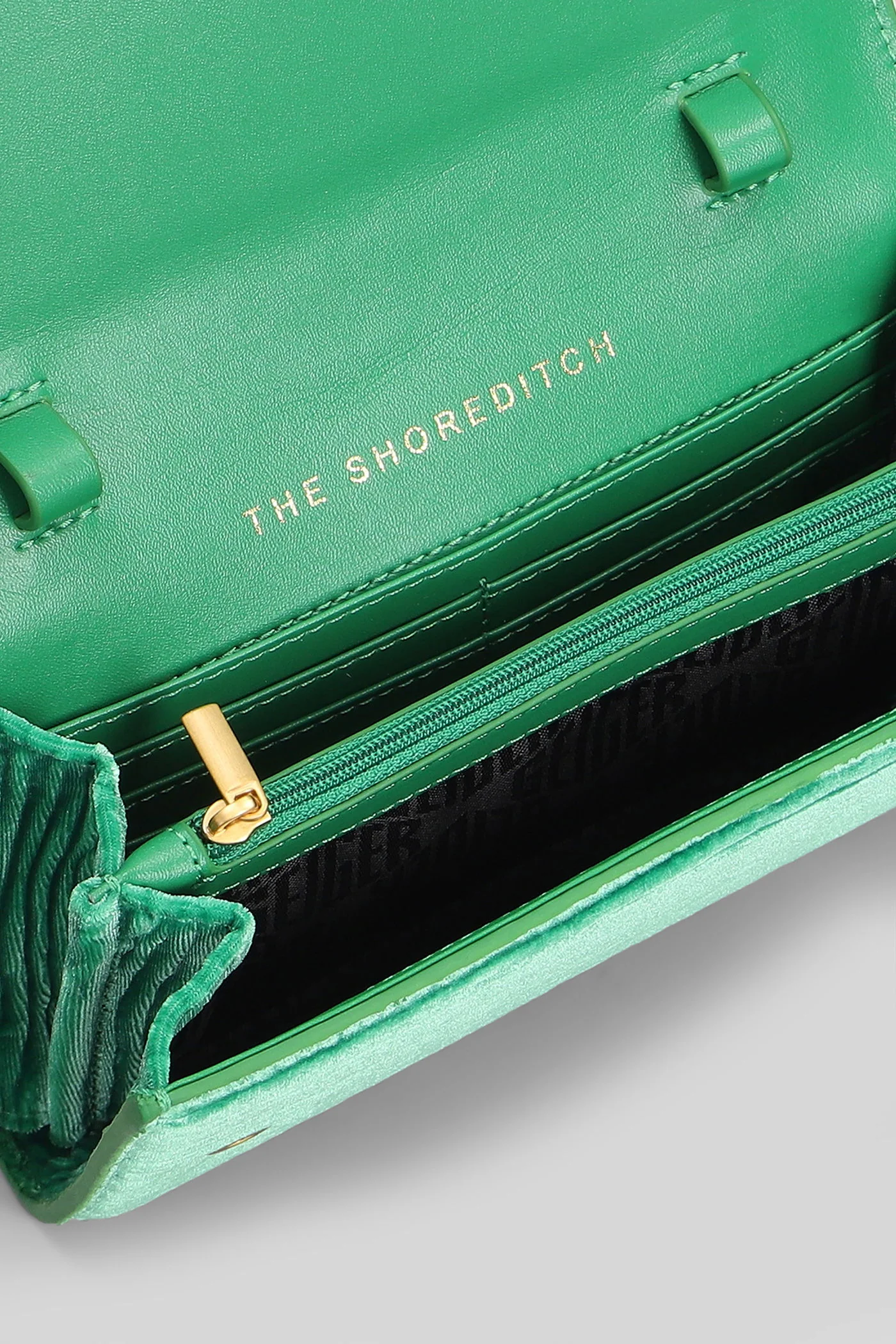 Shoreditch Chain Shoulder bag in green velvet - Image 4