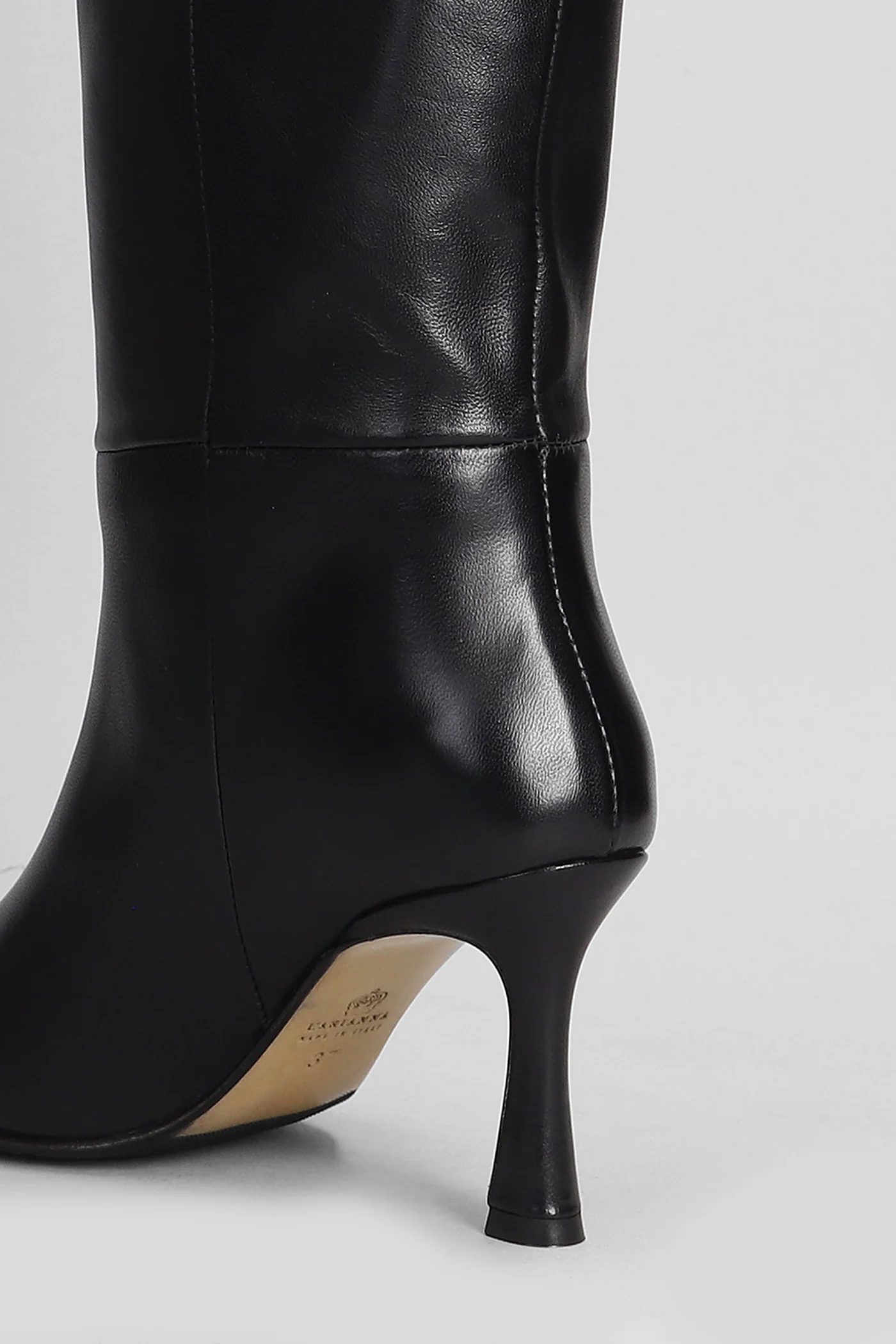 High heels boots in black leather - Image 5