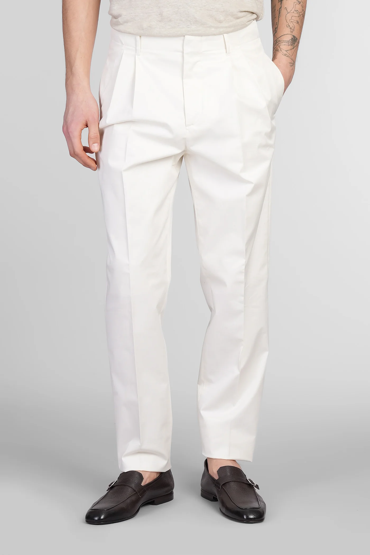 Pants in white cotton