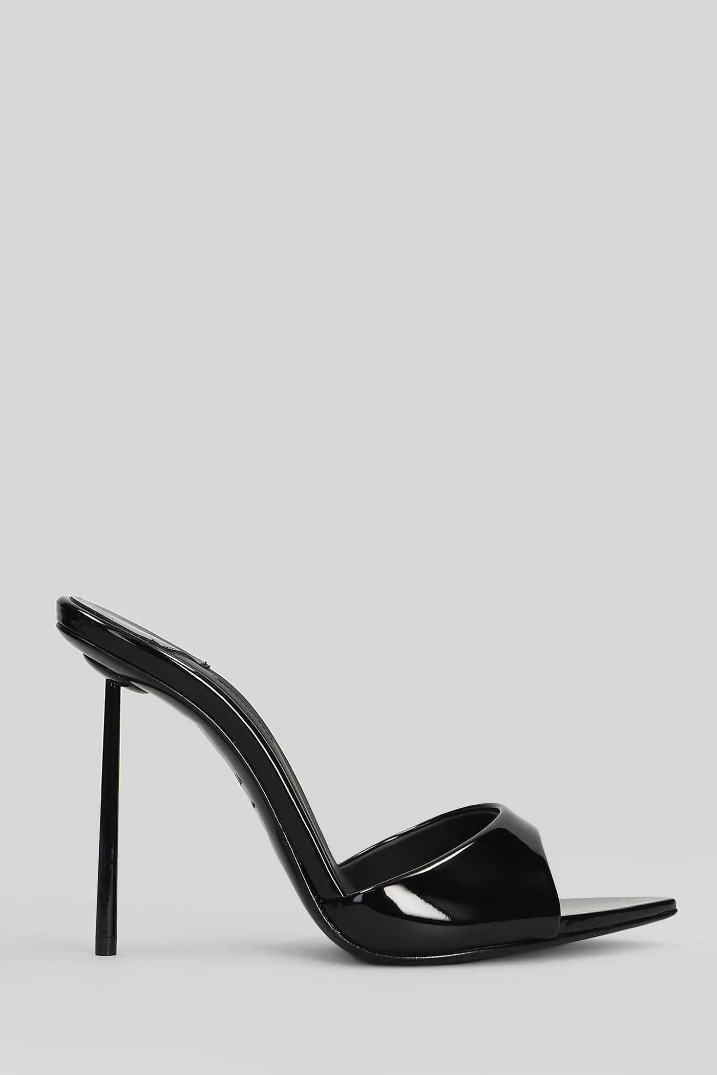Bella Slipper-Mule in black patent leather