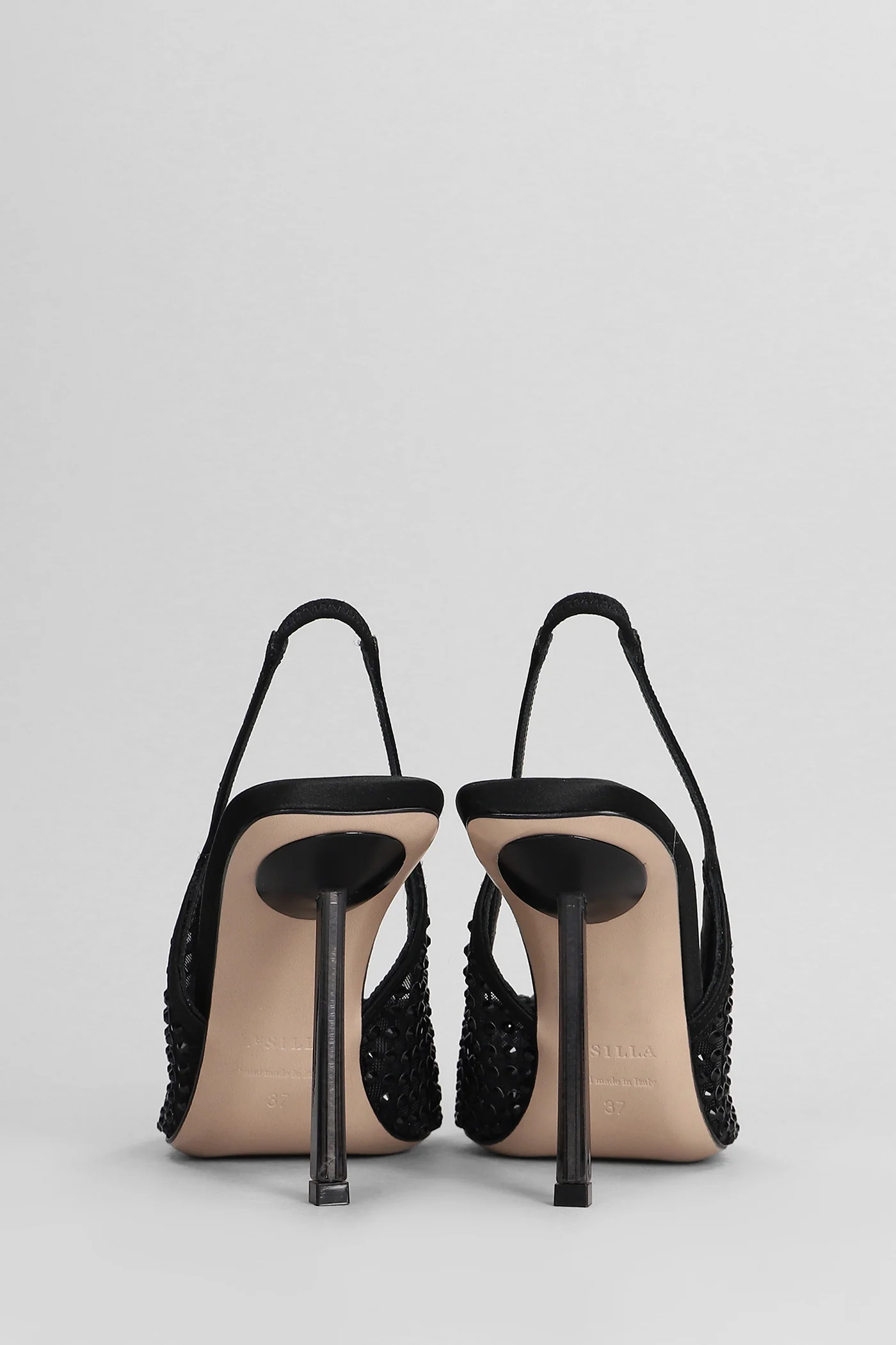 Gilda Pumps in black satin - Image 4