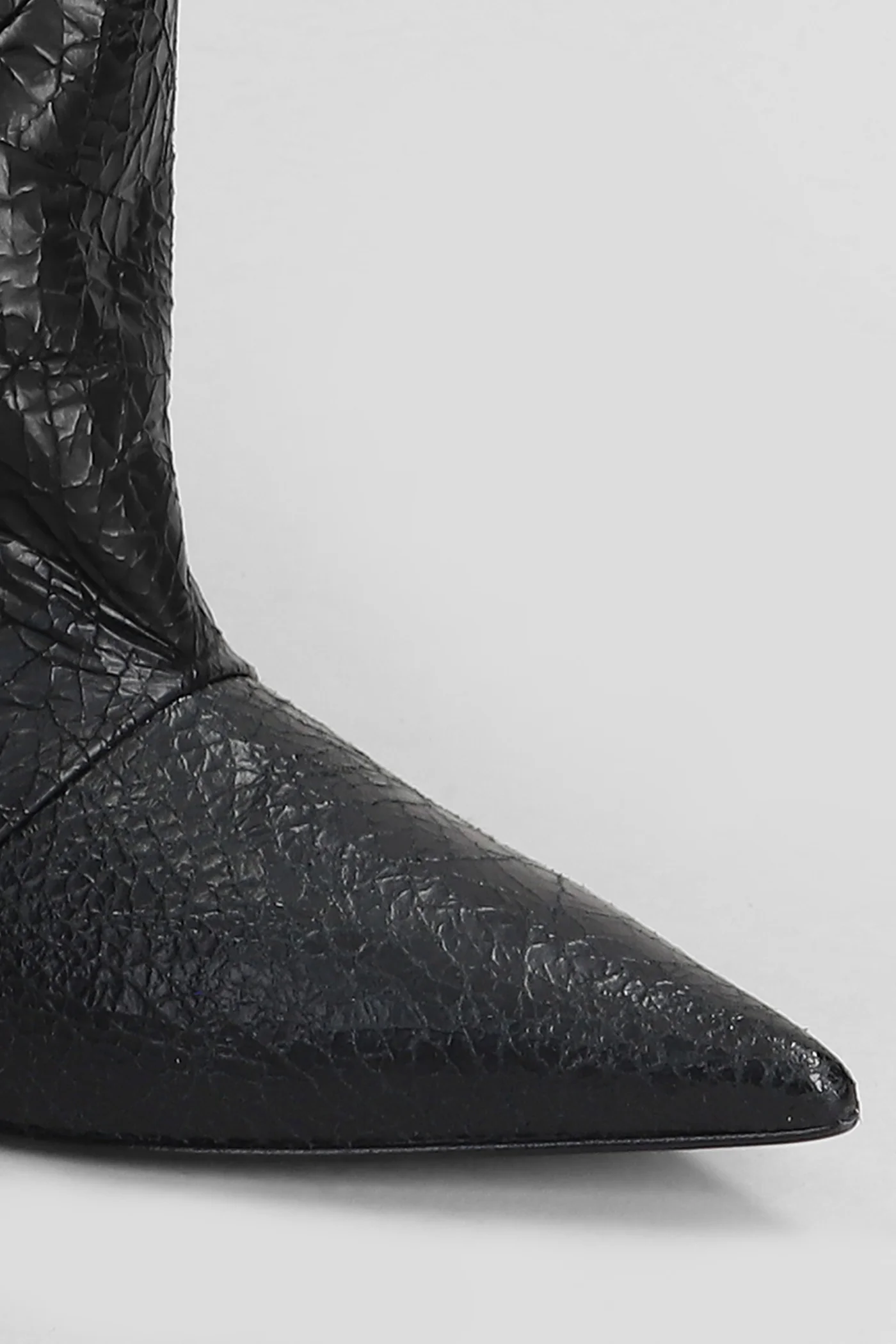 low heels boots in black leather - Image 5