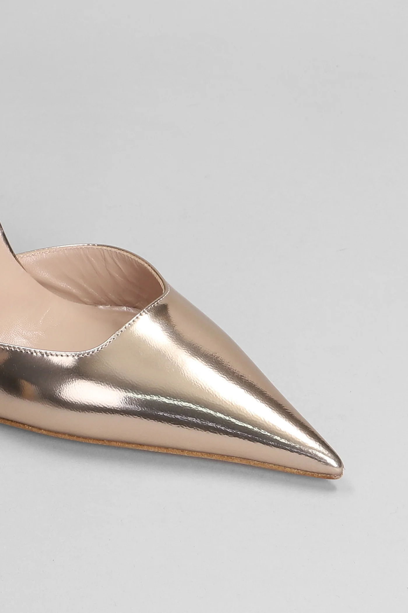 Pumps in copper leather - Image 5