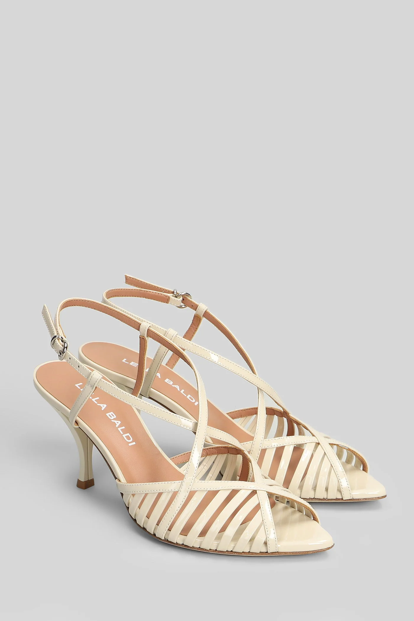 Sandals in beige patent leather - Image 7