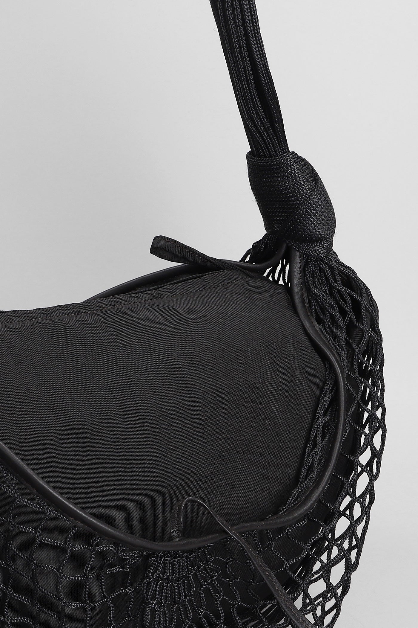 Croissant flit Shoulder bag in black polyester - Image 4