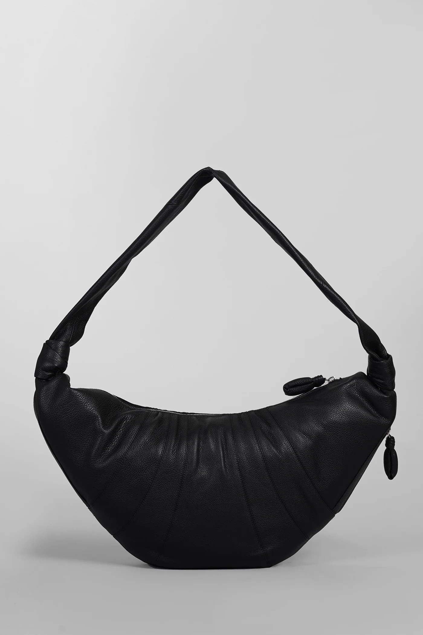 Large croissant Shoulder bag in black leather - Image 3