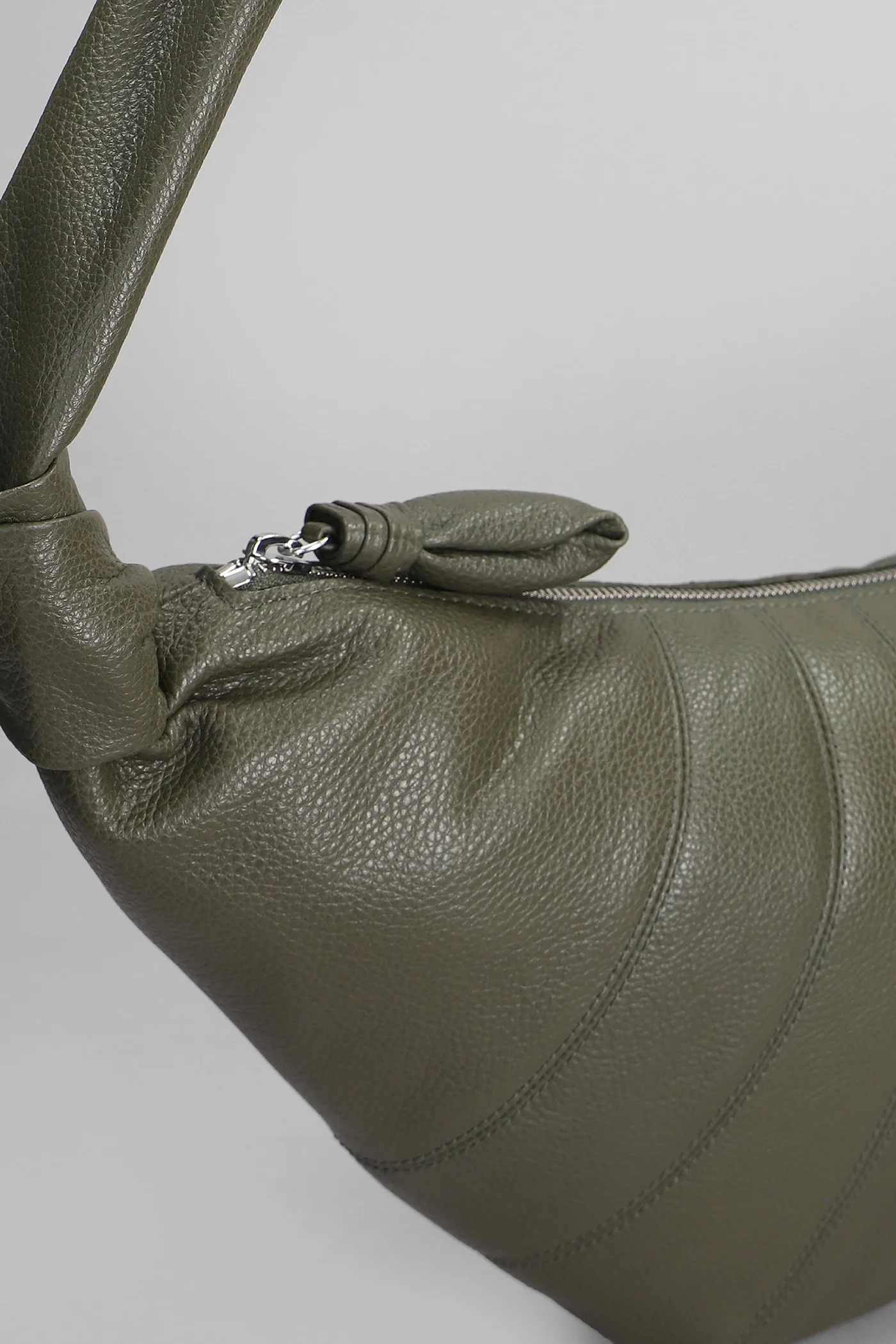 Medium croissani Shoulder bag in green leather - Image 4