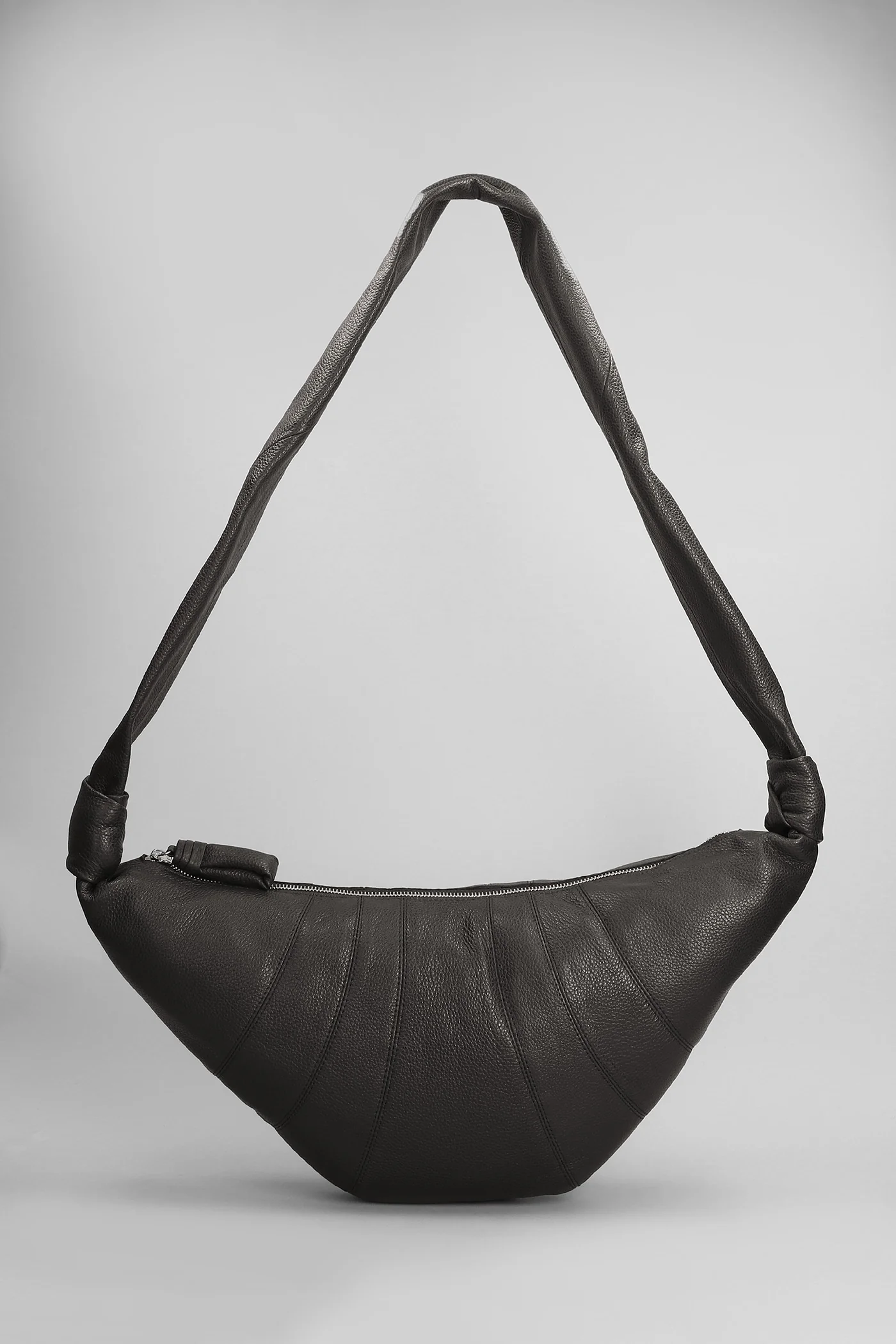 Medium croissant Shoulder bag in brown leather