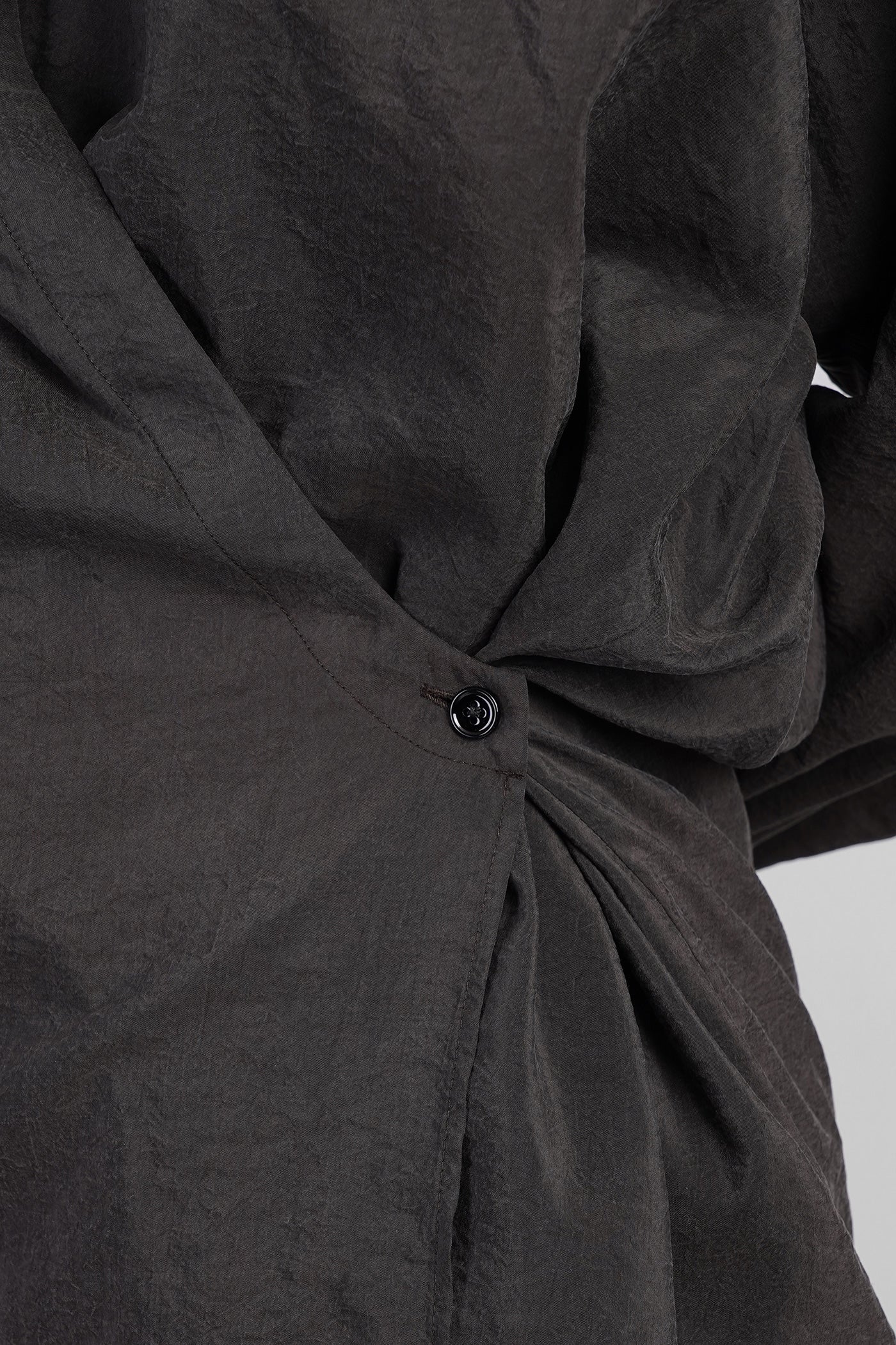 Shirt in brown silk - Image 5