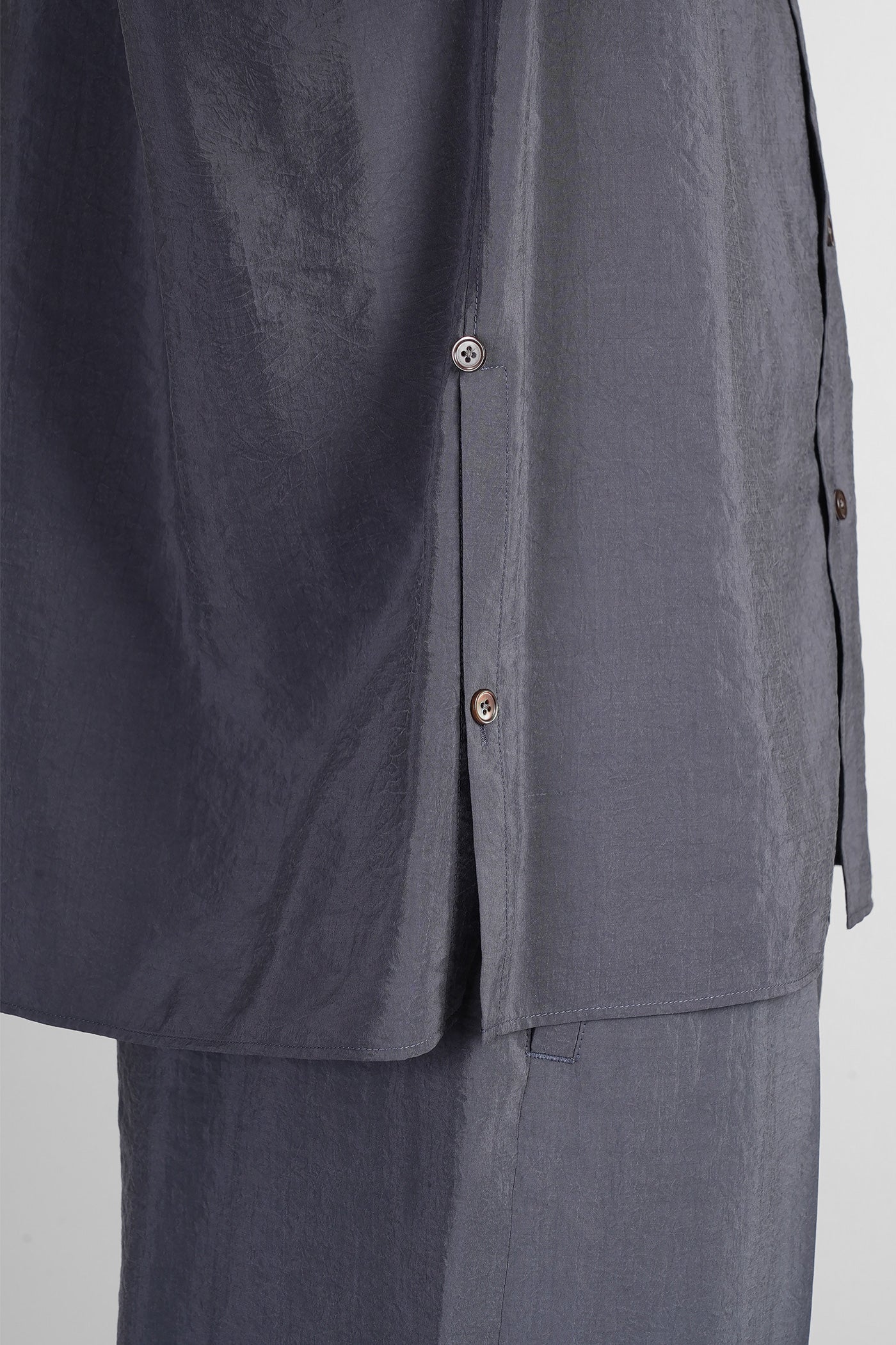 Shirt in grey silk - Image 5