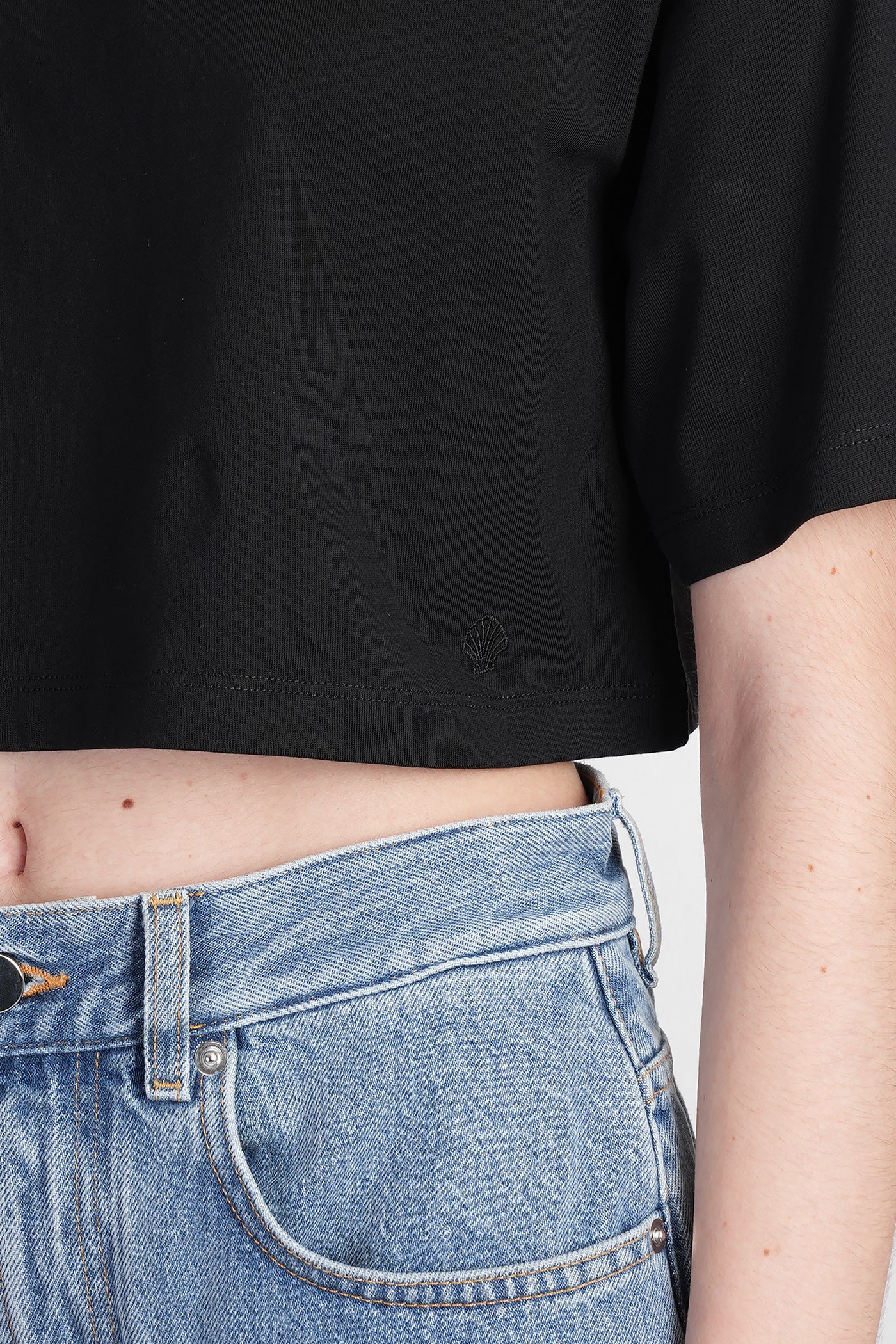 Gupo T-Shirt in black cotton - Image 5