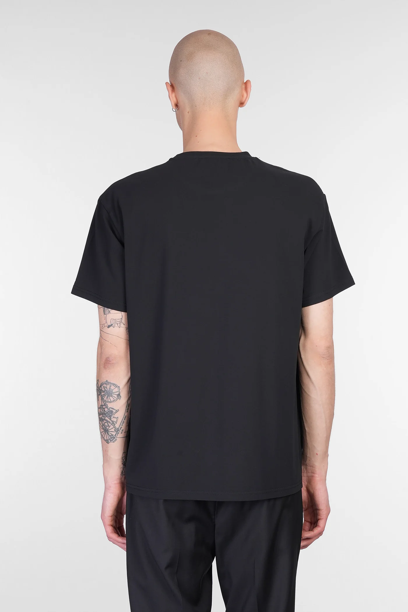B150 T-Shirt in black cotton - Image 3
