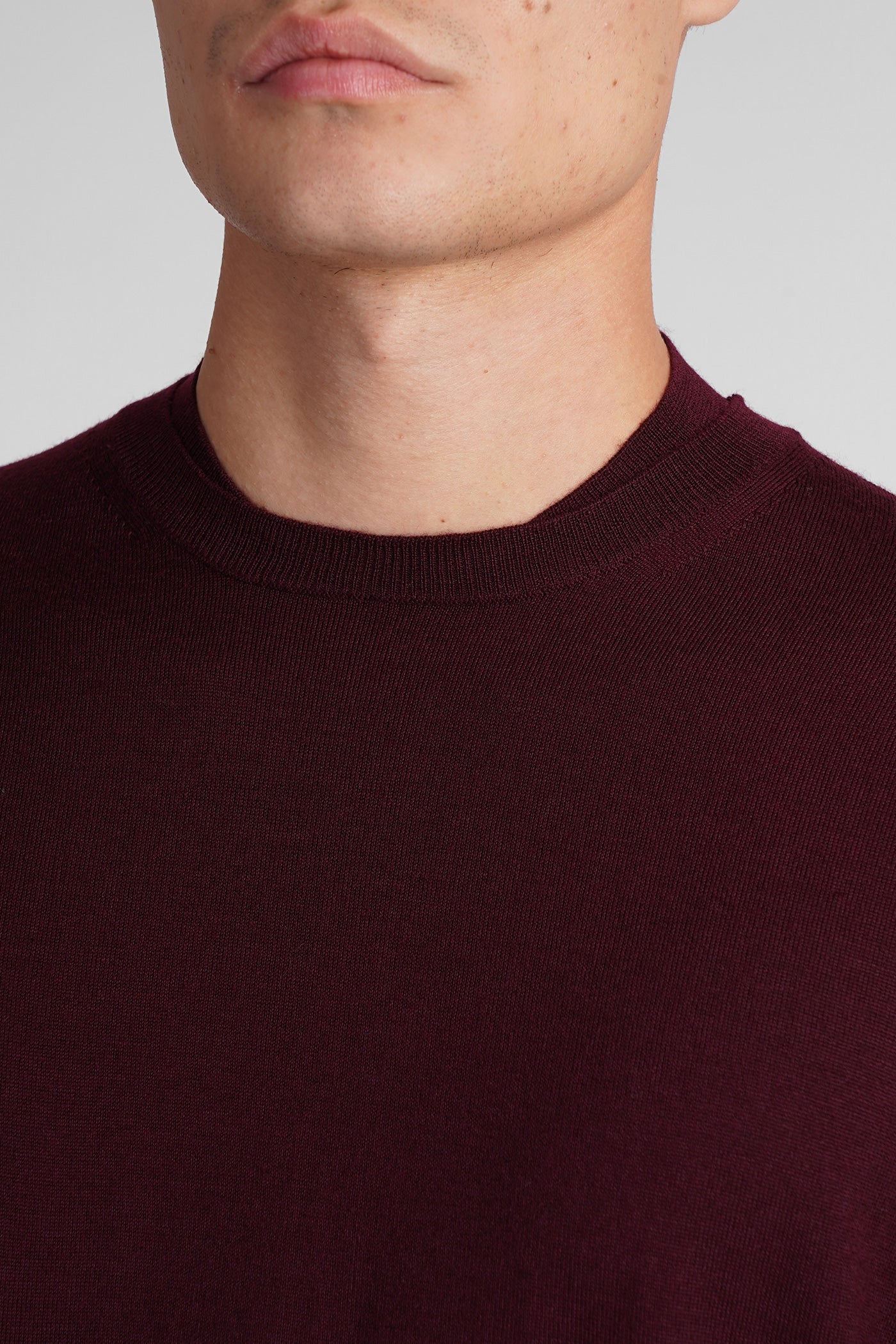 K139 Knitwear in bordeaux wool - Image 5