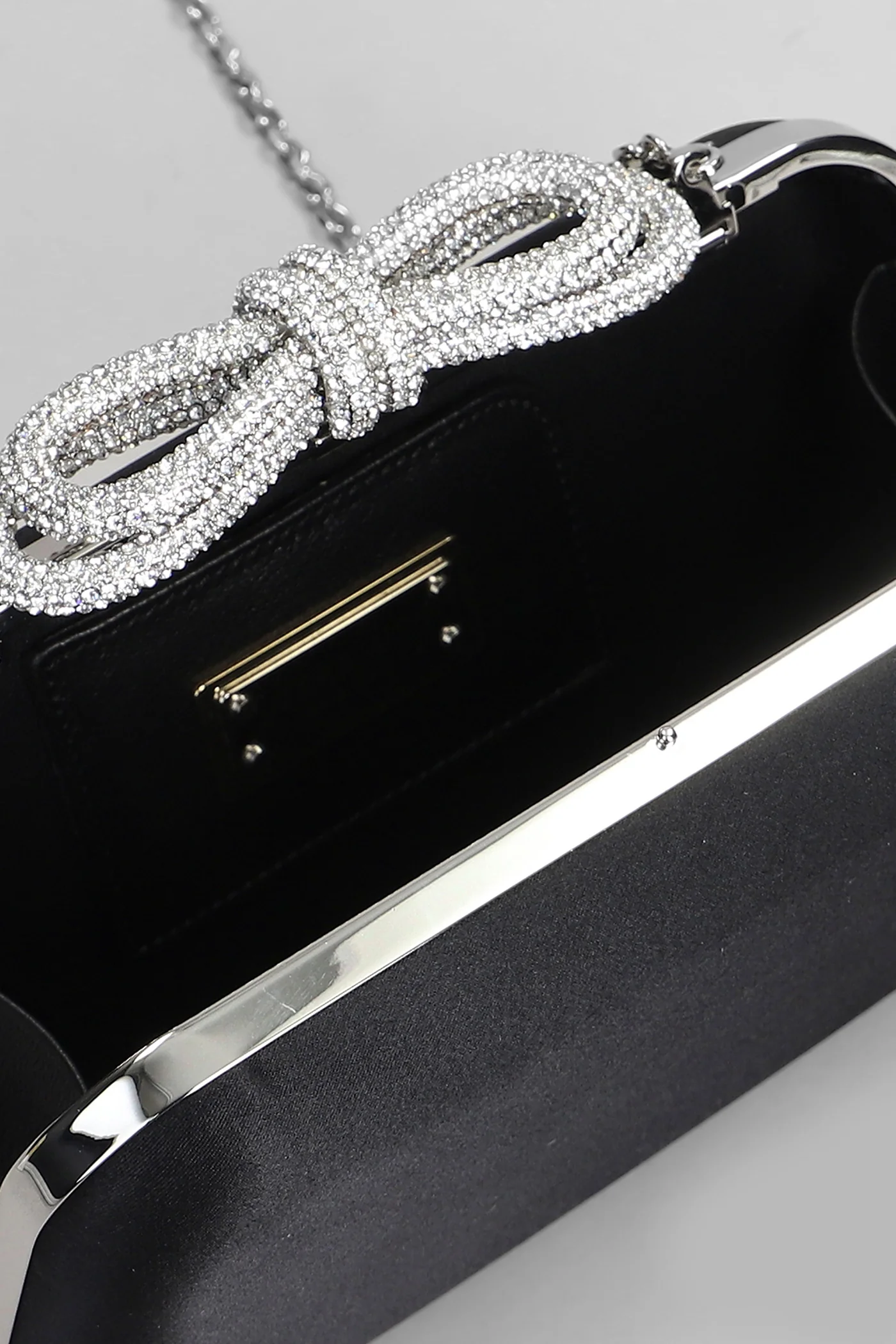 Clutch in black silk - Image 4