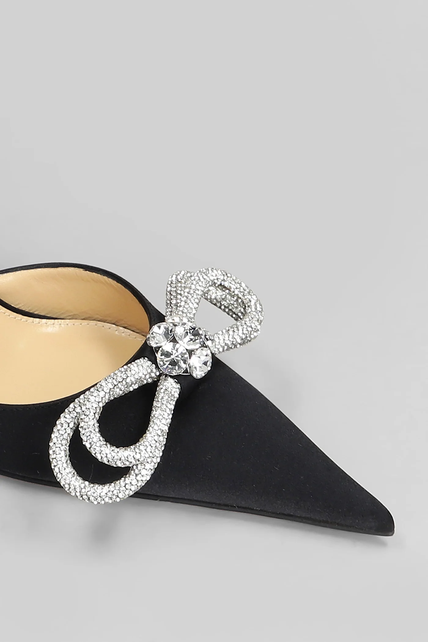 Pumps in black silk - Image 5