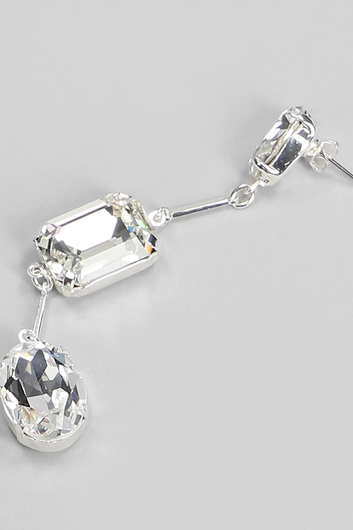 in silver metal alloy - Image 2