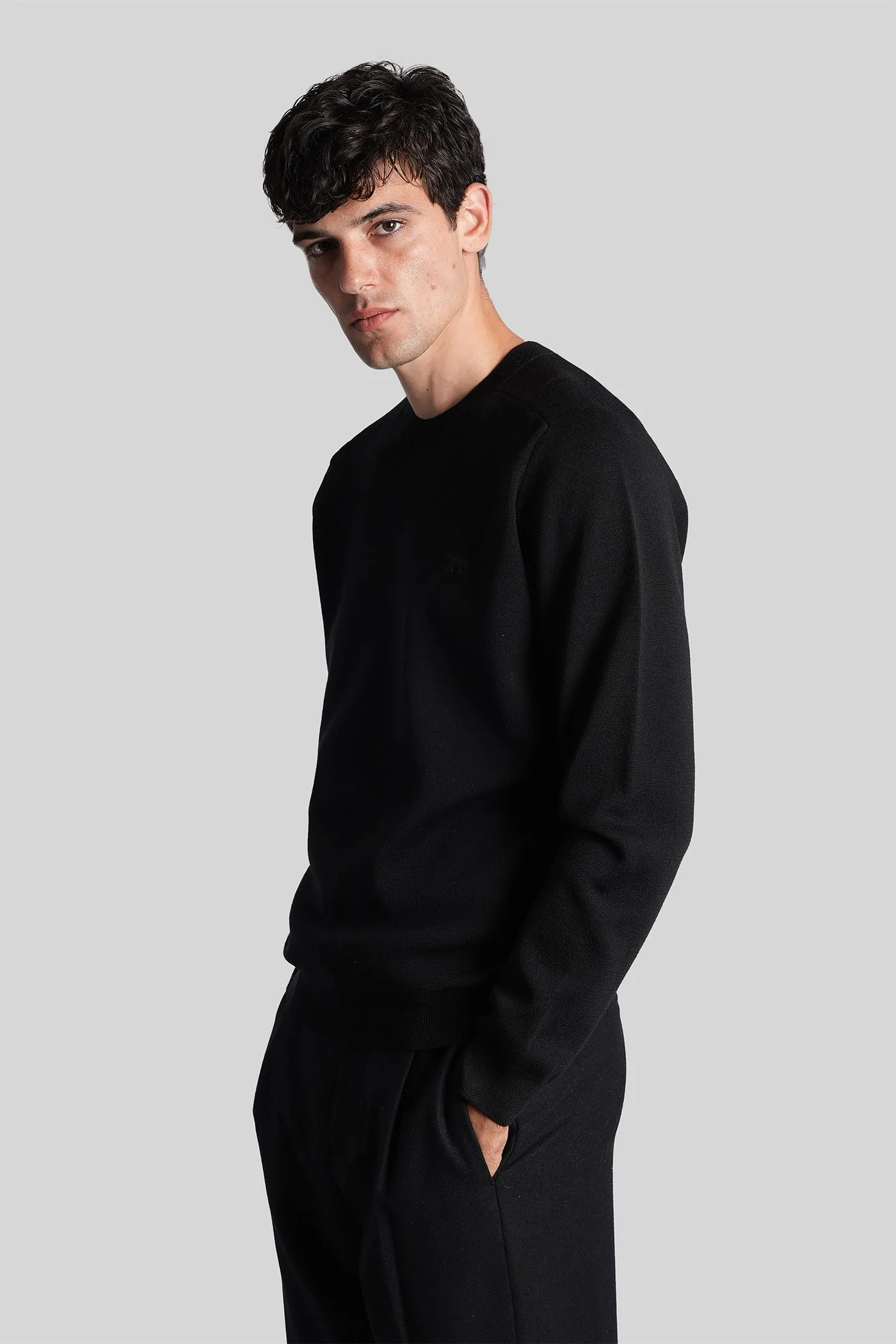 Knitwear in black wool - Image 4