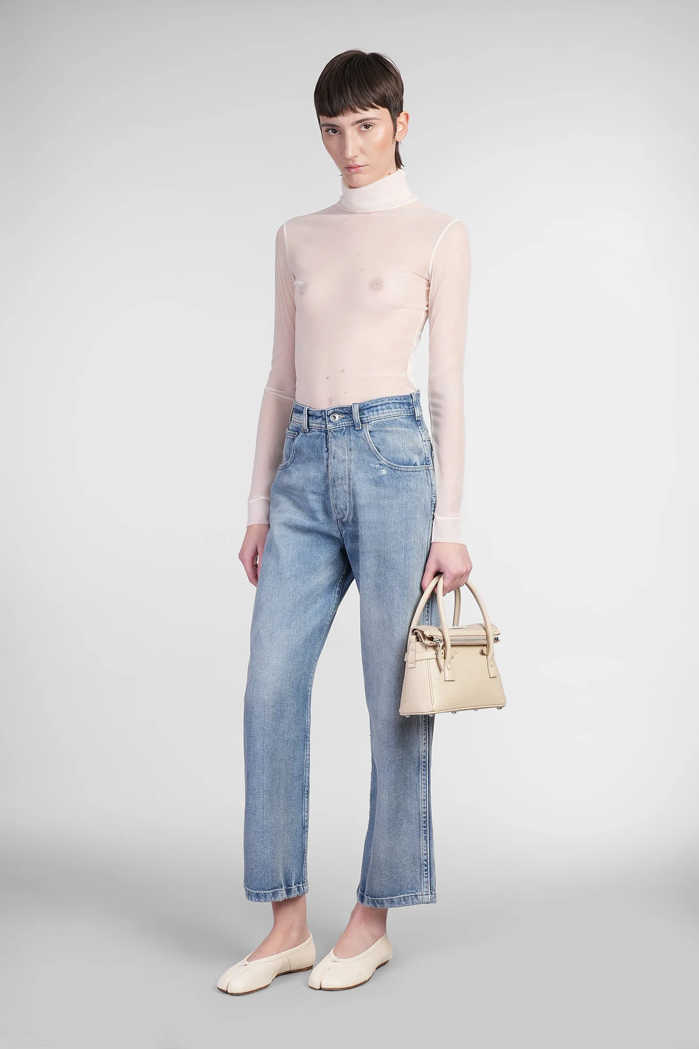 Body in beige polyester - Image 2