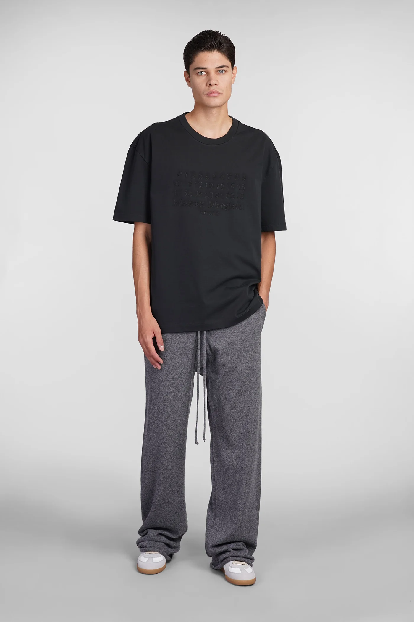 T-Shirt in black cotton - Image 2