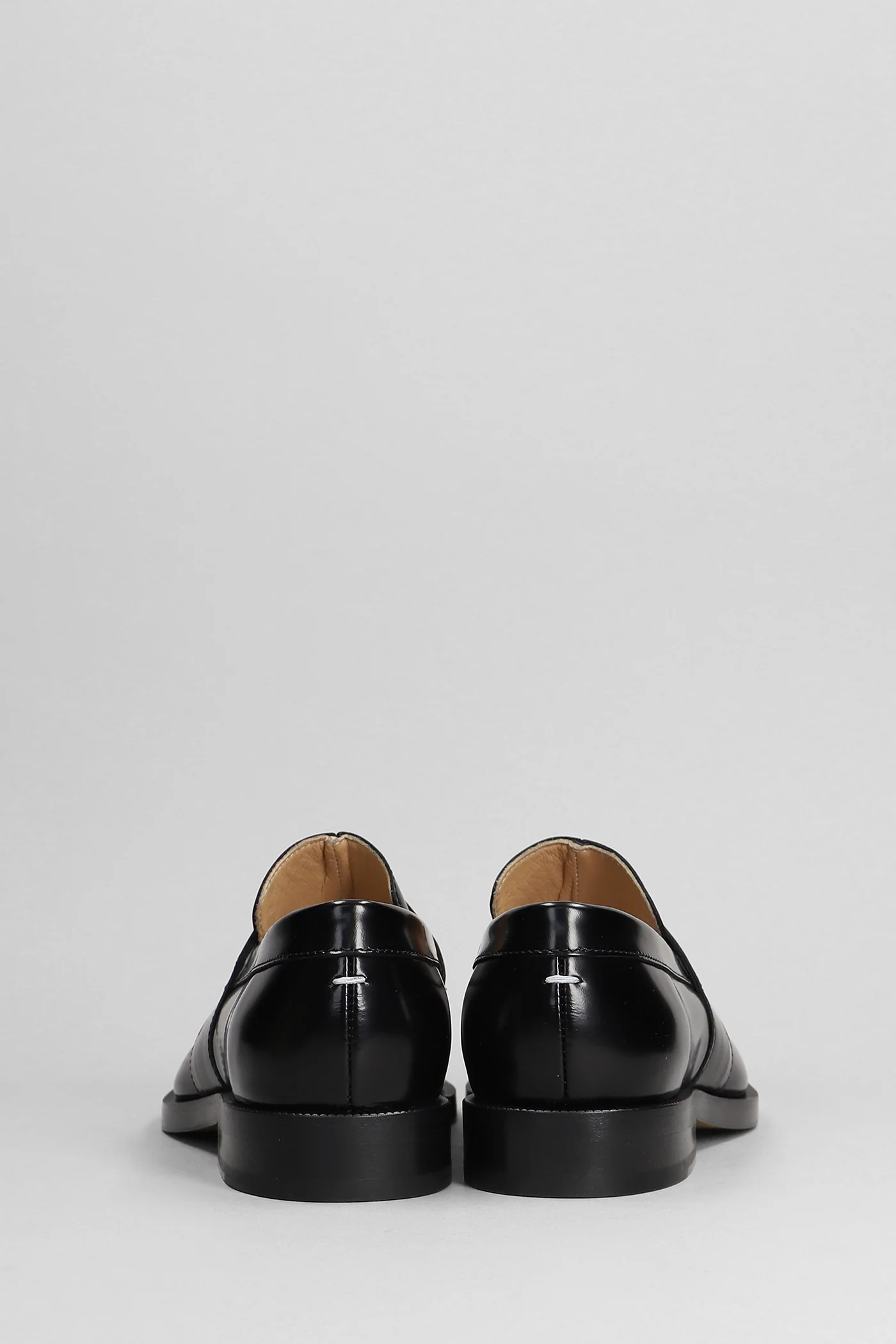 Tabi Loafers in black leather - Image 4