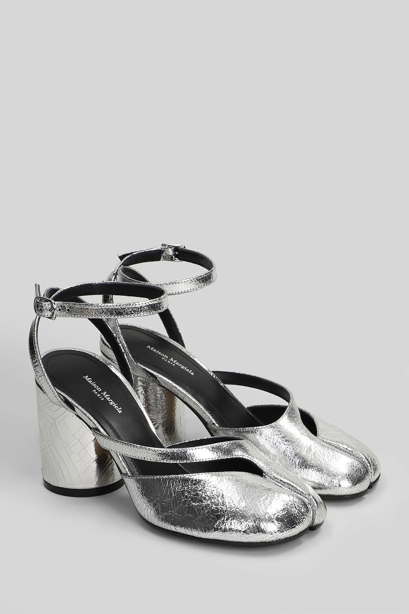 Tabi Pumps in silver leather - Image 2