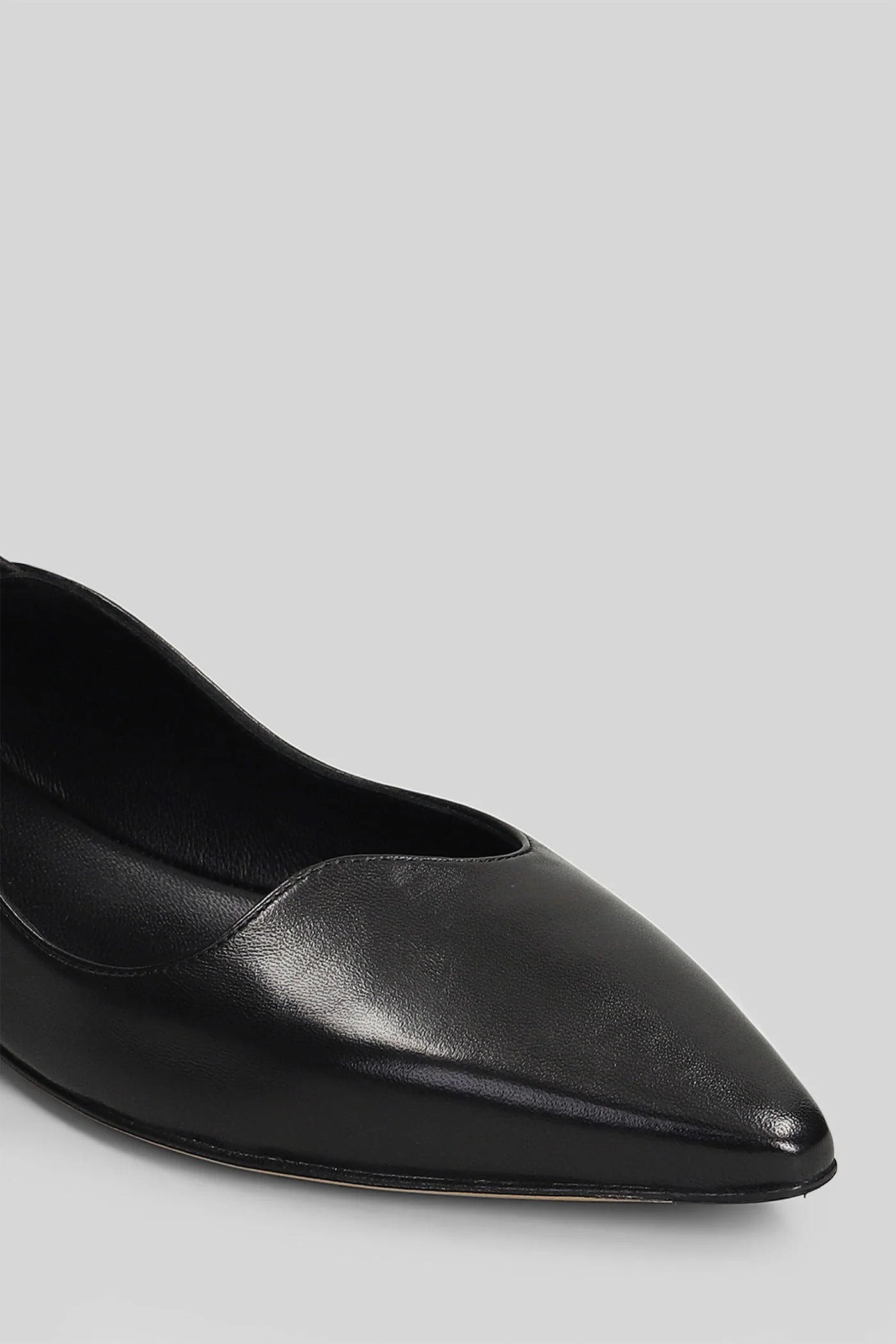 Ballet flats in black leather - Image 5