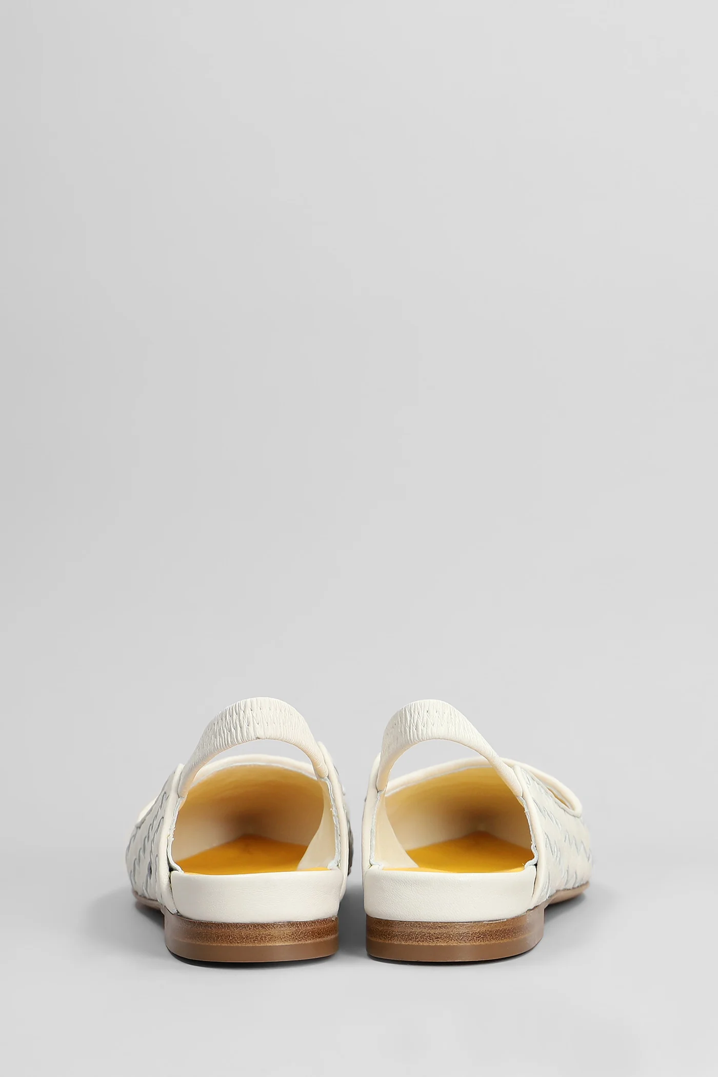Ballet flats in white leather - Image 4