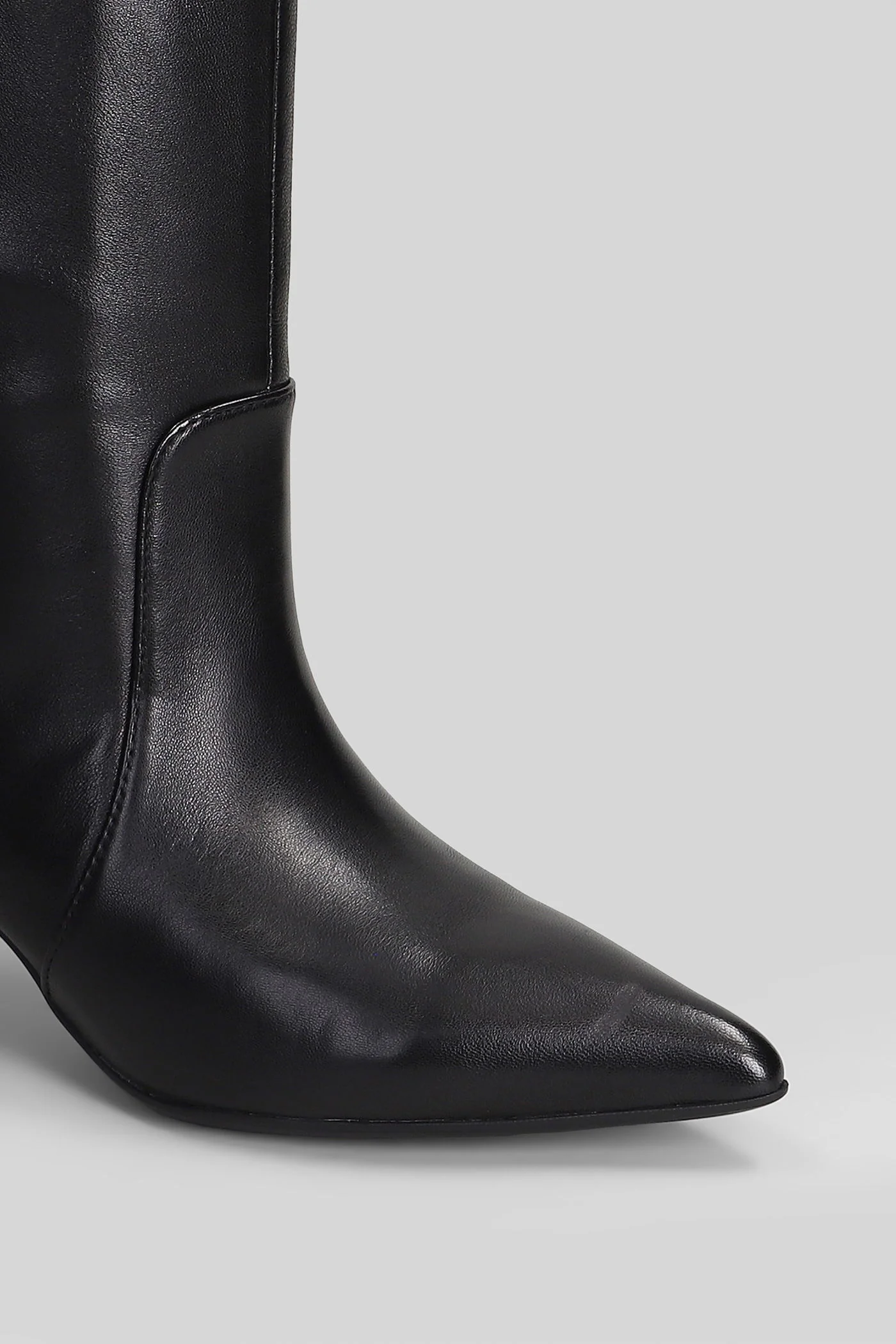 High heels boots in black leather - Image 15