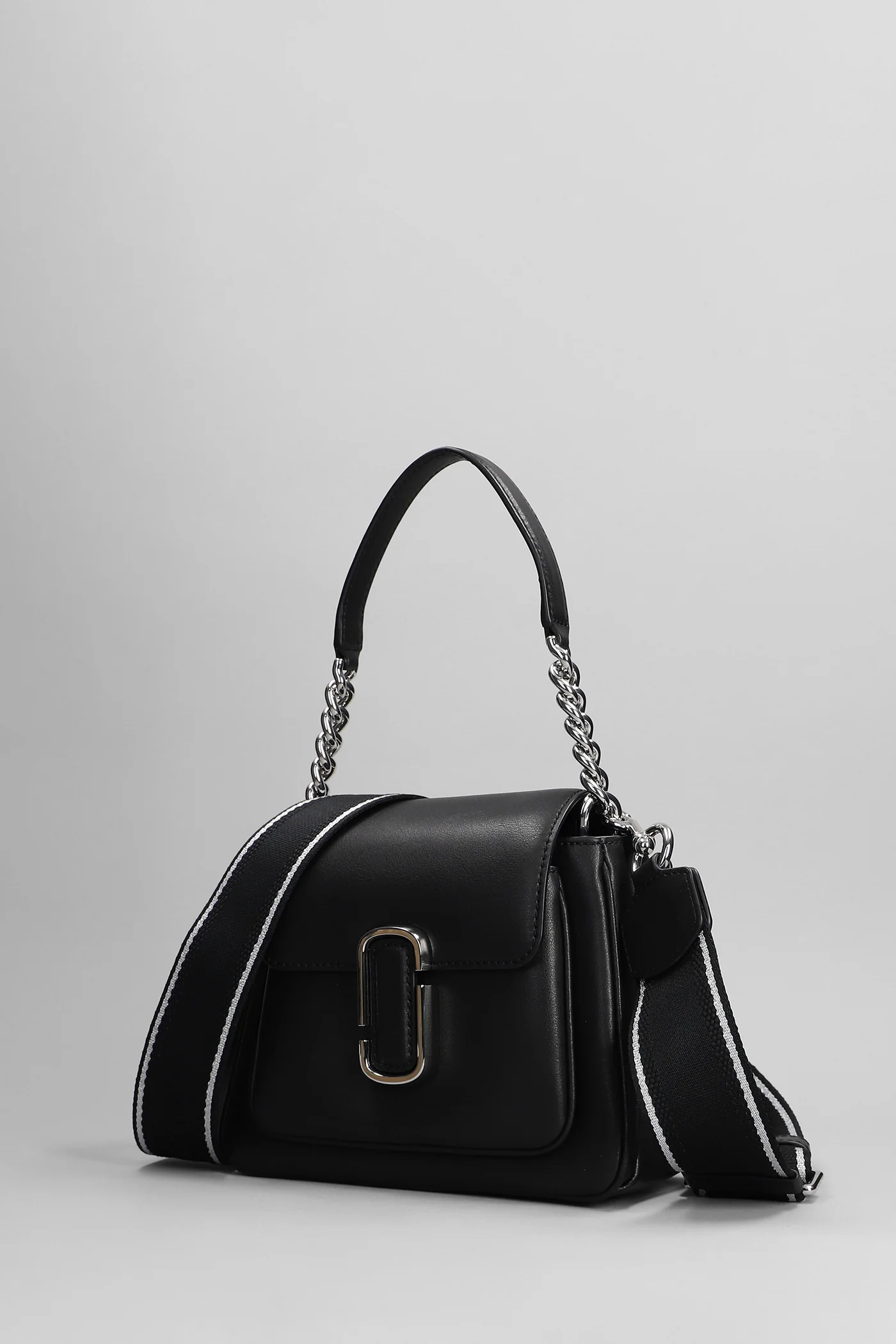 Shoulder bag in black leather - Image 2