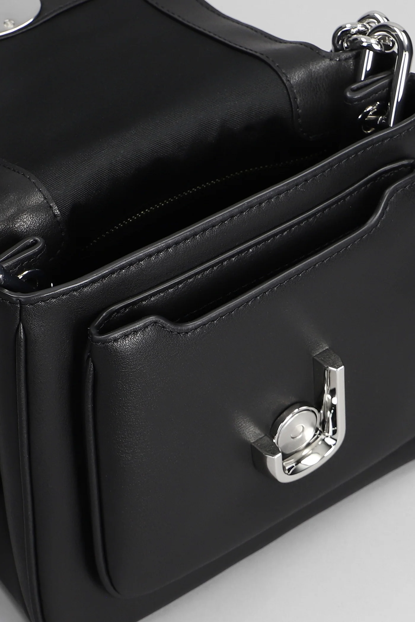 Shoulder bag in black leather - Image 4
